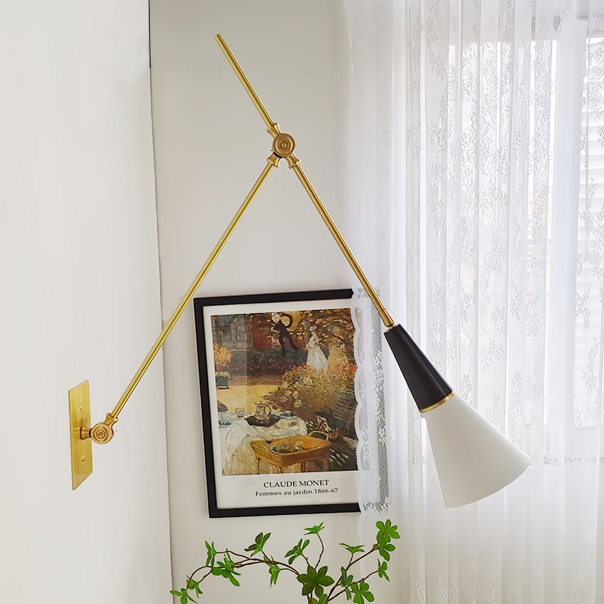 Kelmora Glass Wall Light-Moonnatur