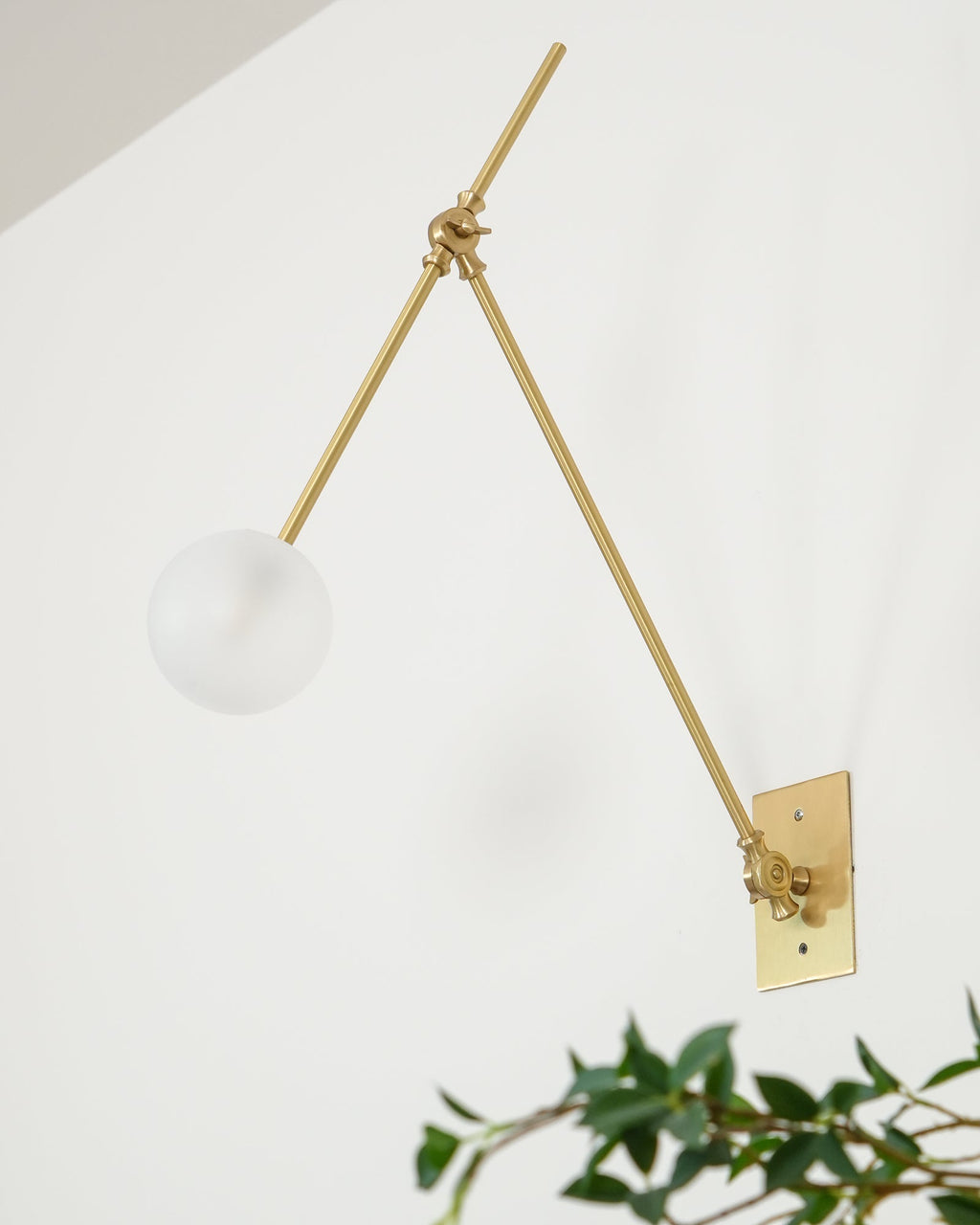 Kelmora Glass Wall Light-Moonnatur