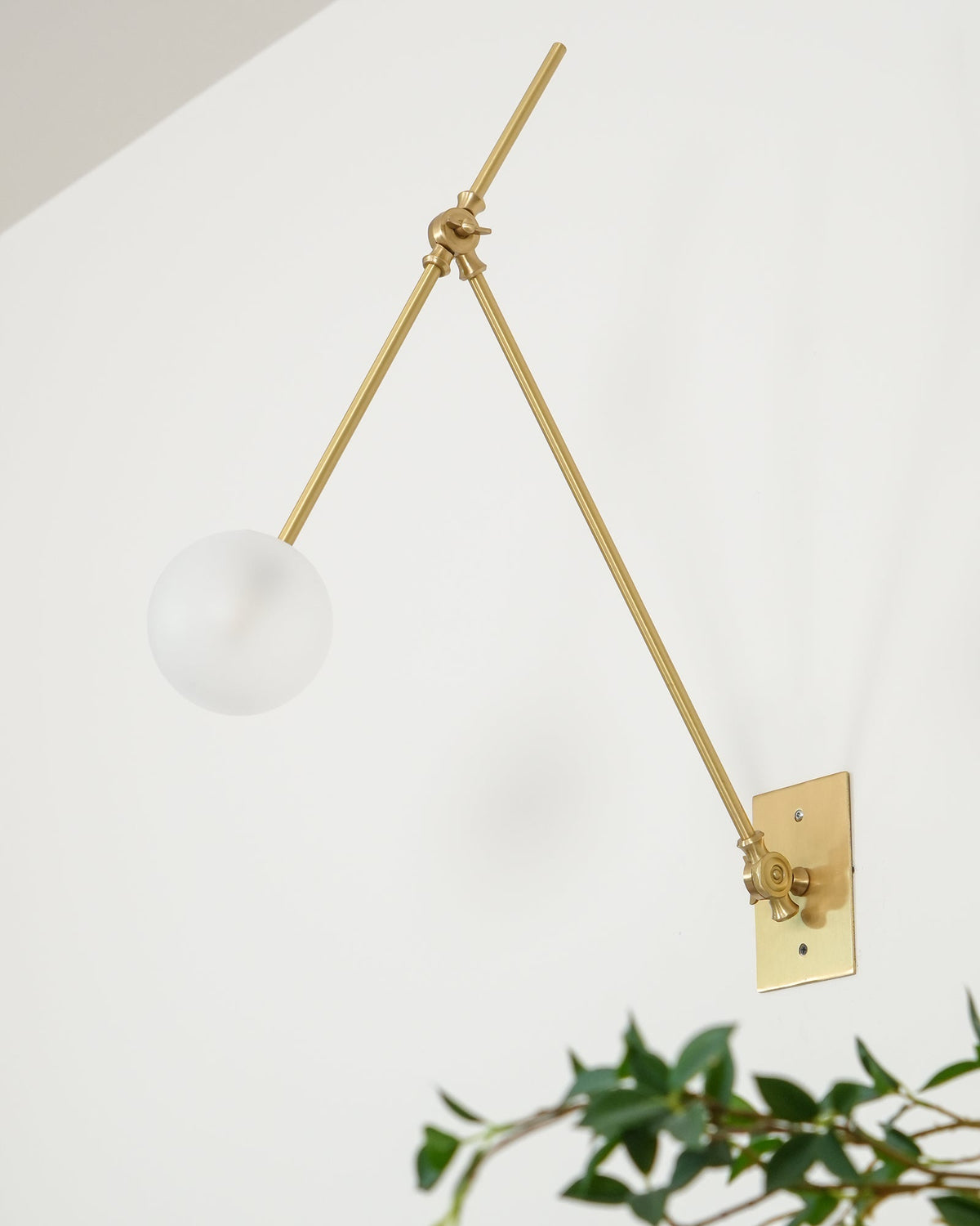 Kelmora Glass Wall Light-Moonnatur