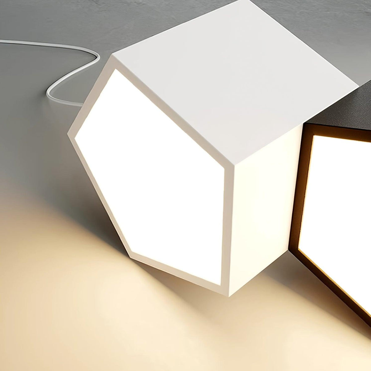 Junlyn Acrylic Pendant Light-Moonnatur
