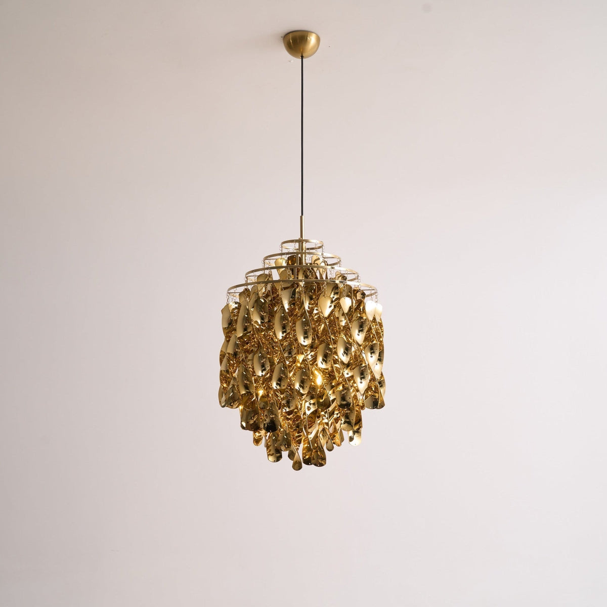 Lorrenis Acrylic Chandelier-Moonnatur