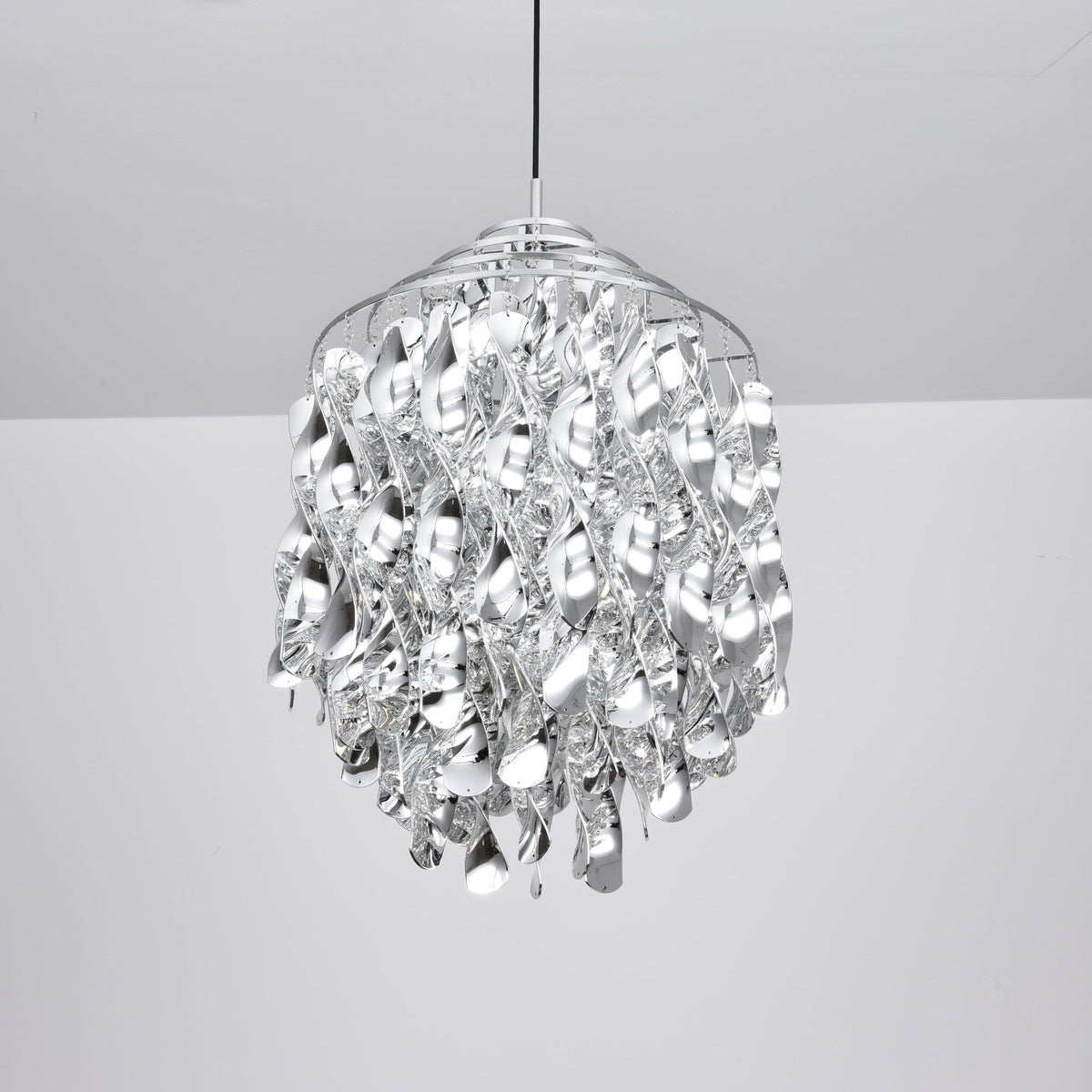 Lorrenis Acrylic Chandelier-Moonnatur