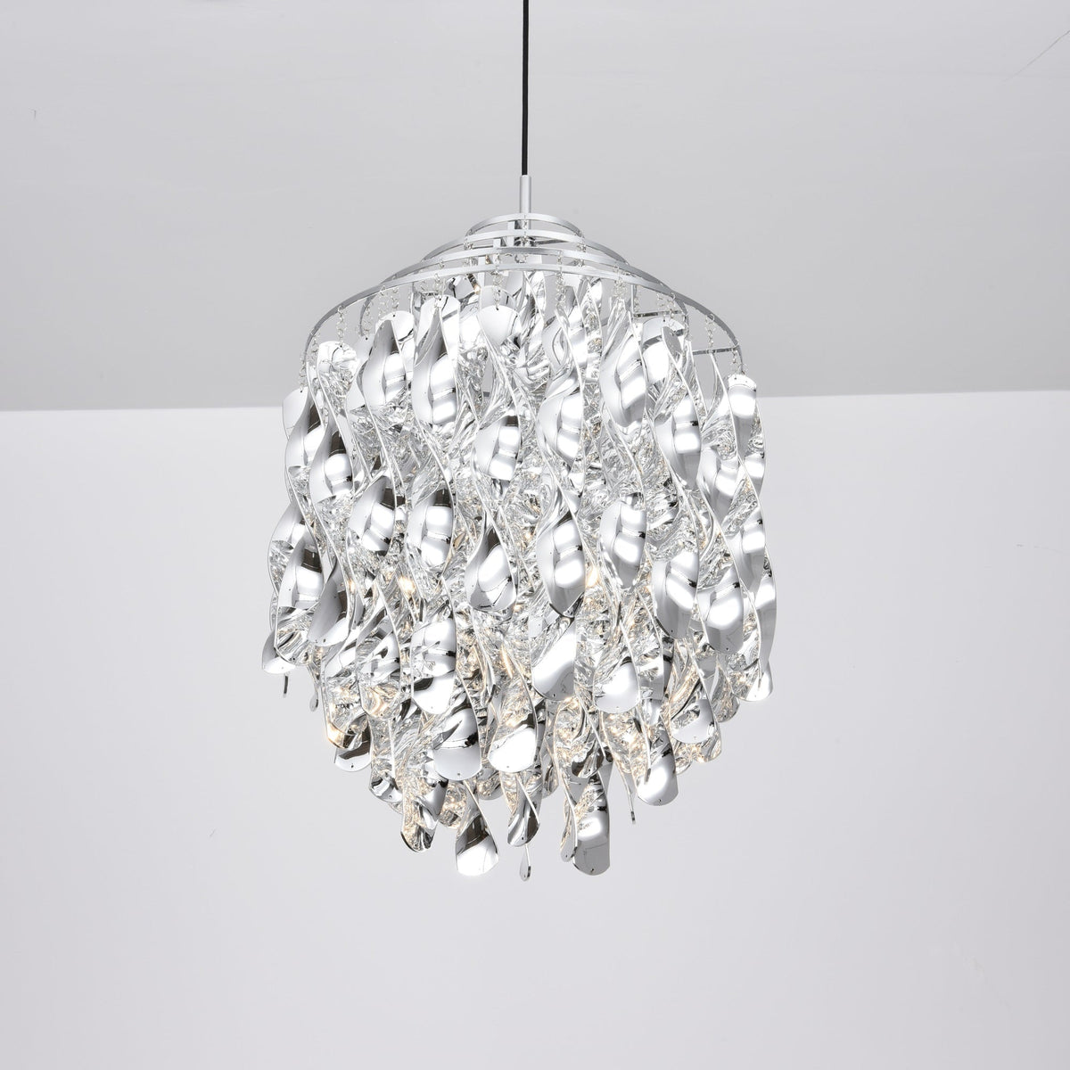 Lorrenis Acrylic Chandelier-Moonnatur