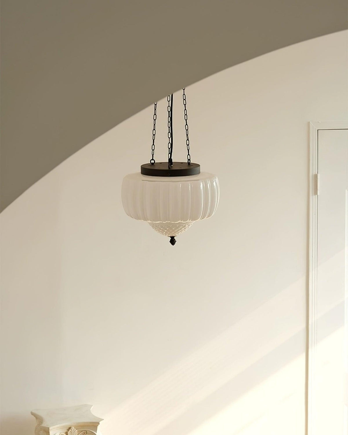 Lowenara Glass Pendant Light-Moonnatur