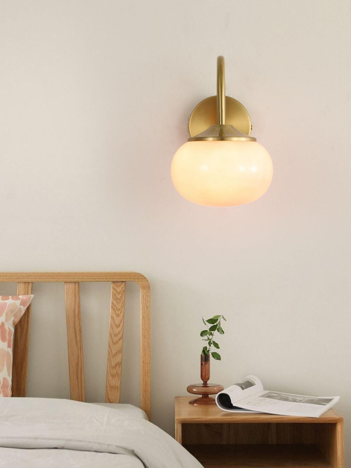 Melvane Glass Wall Lamp-Moonnatur