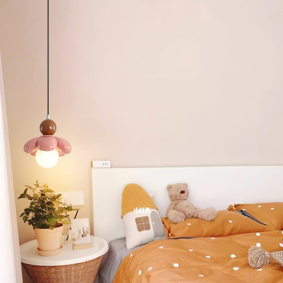 Dunsellynne Resin Pendant Light-Moonnatur