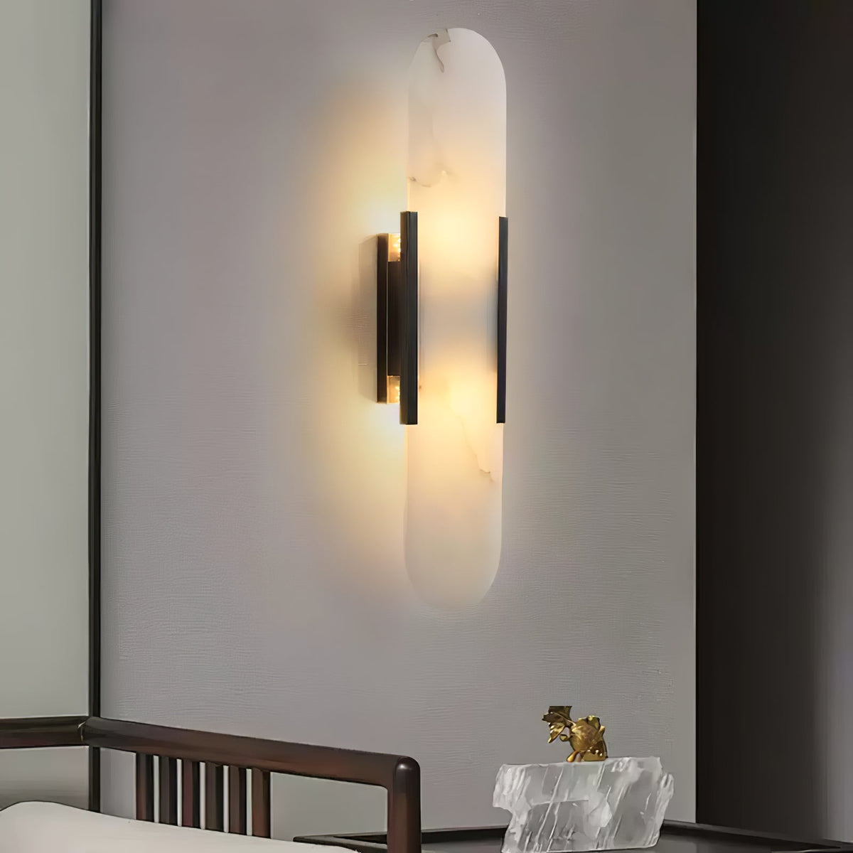 Veo Luxury Alabaster Wall Lamp - Neutralighting