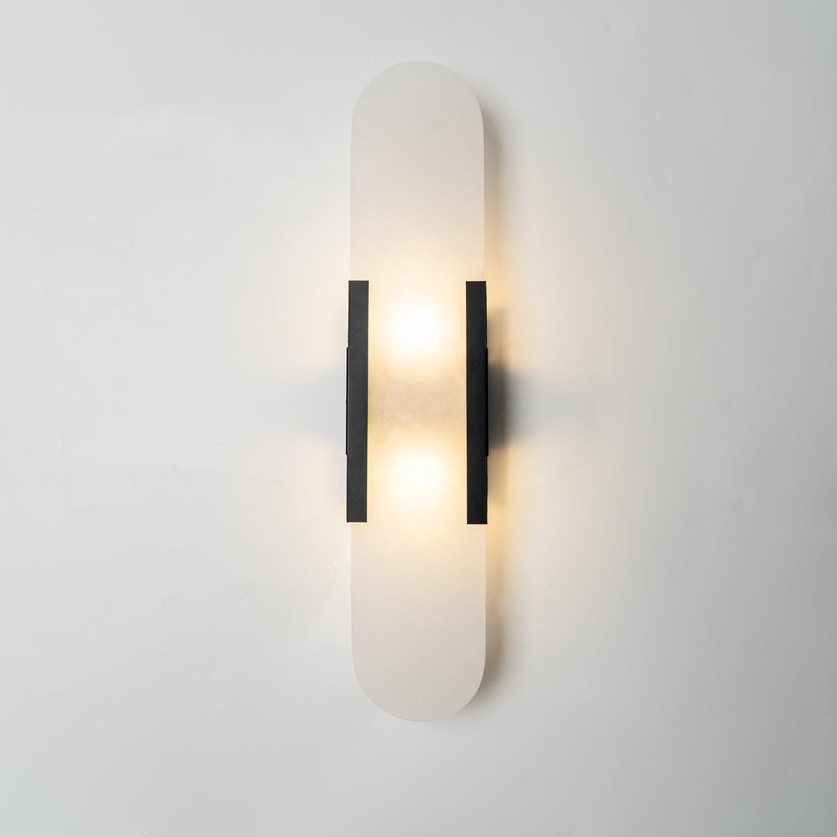 Veo Luxury Alabaster Wall Lamp - Neutralighting