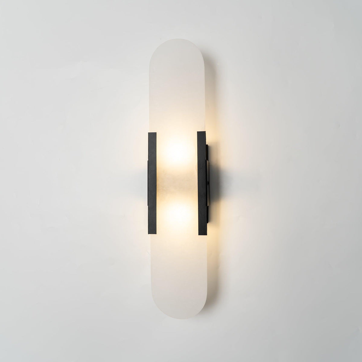 Veo Luxury Alabaster Wall Lamp - Neutralighting