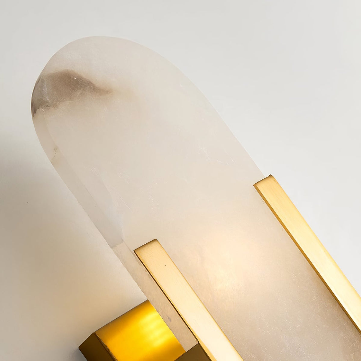 Veo Luxury Alabaster Wall Lamp - Neutralighting