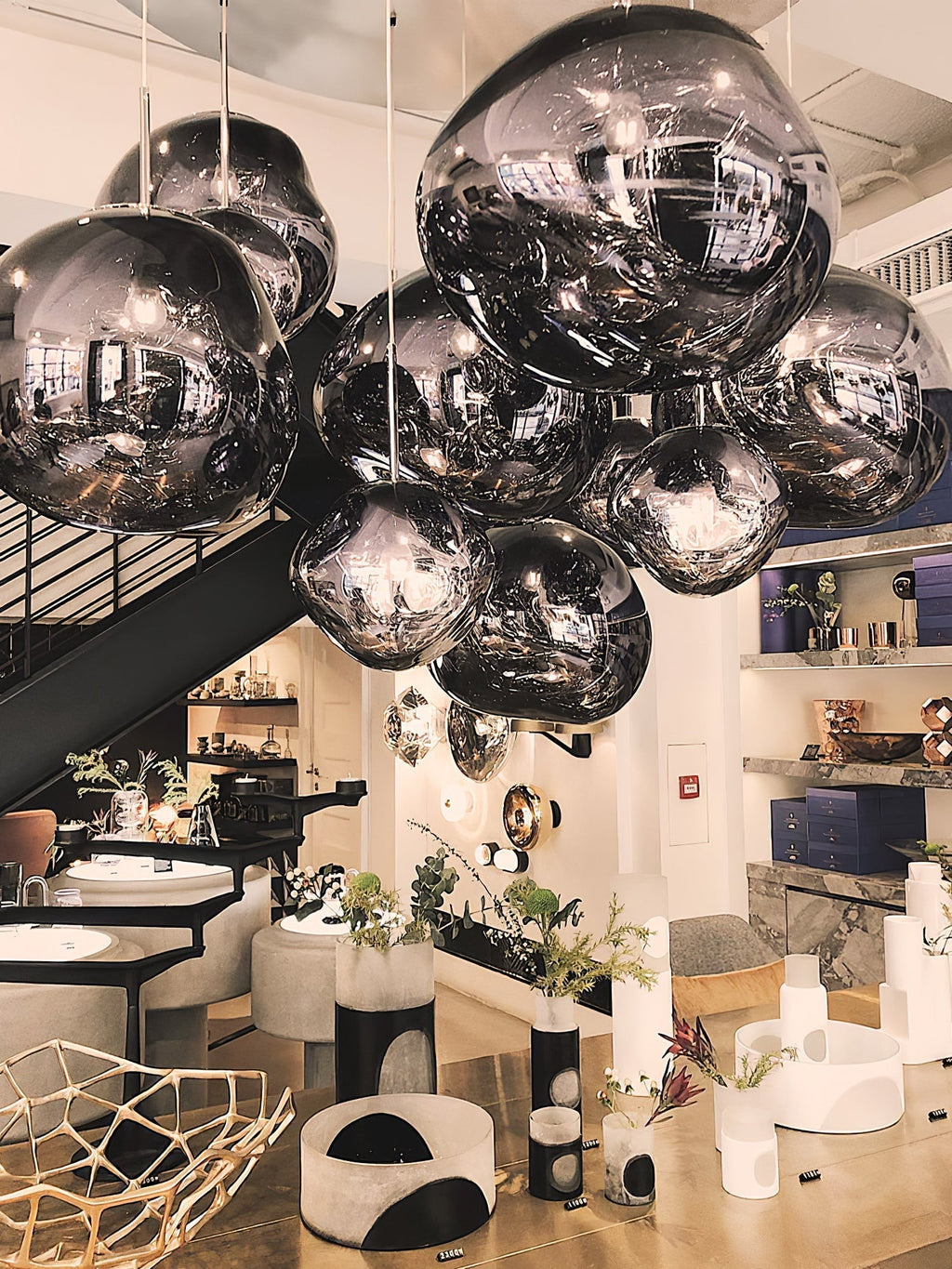 Caeloria Plastic Pendant Light-Moonnatur