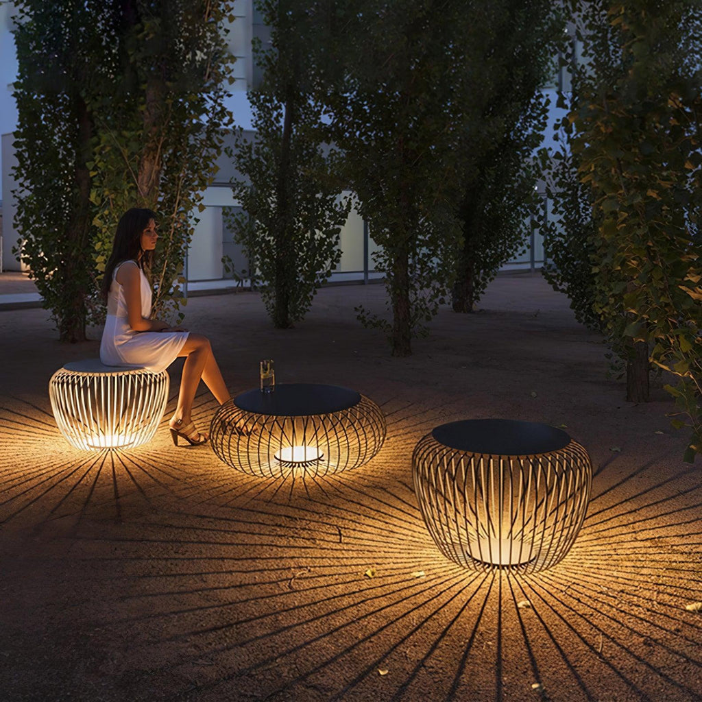 Perenis Metal Lamp-Moonnatur