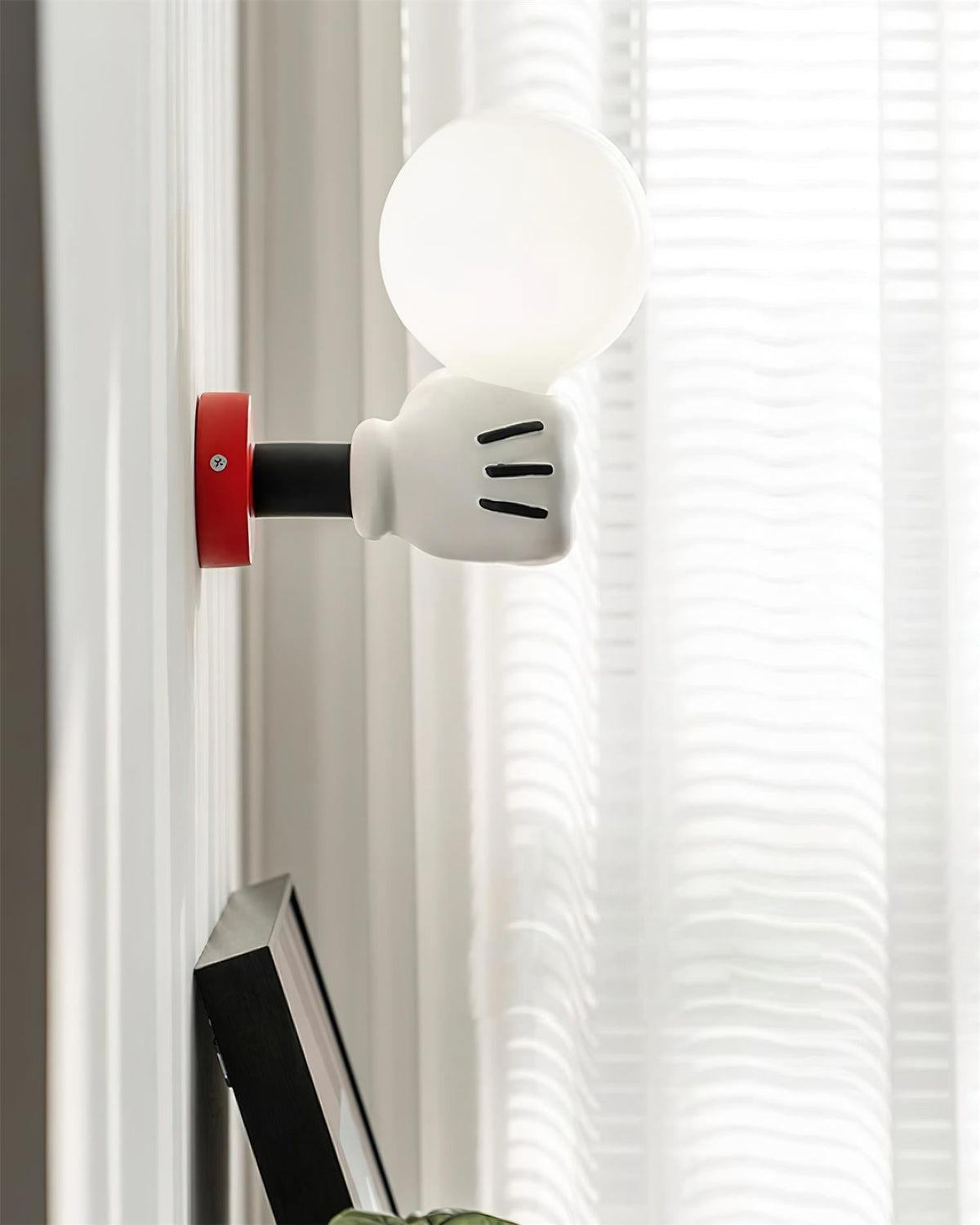 Morrelina Resin Wall Light-Moonnatur