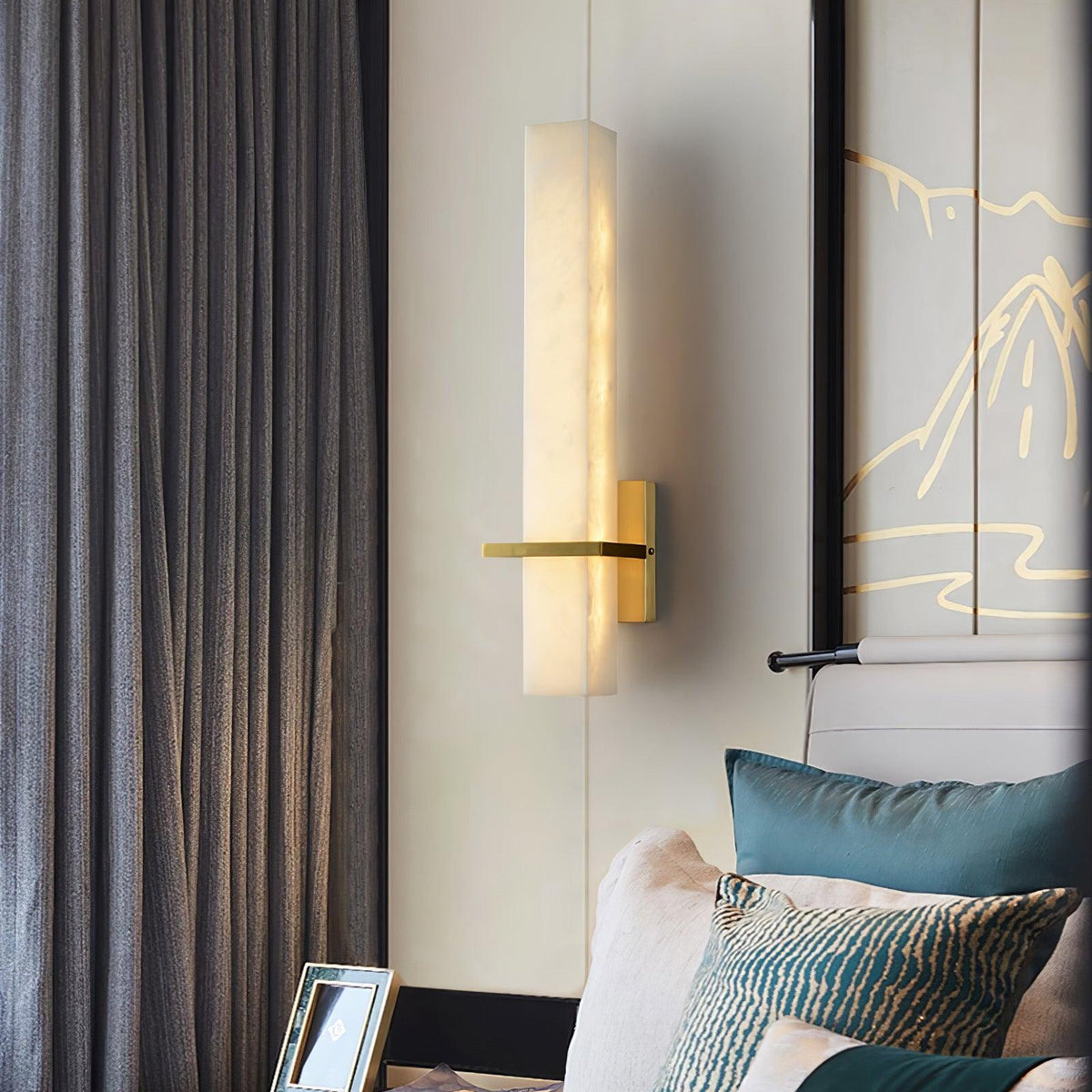 Dunselwyn Alabaster Wall Light-Moonnatur