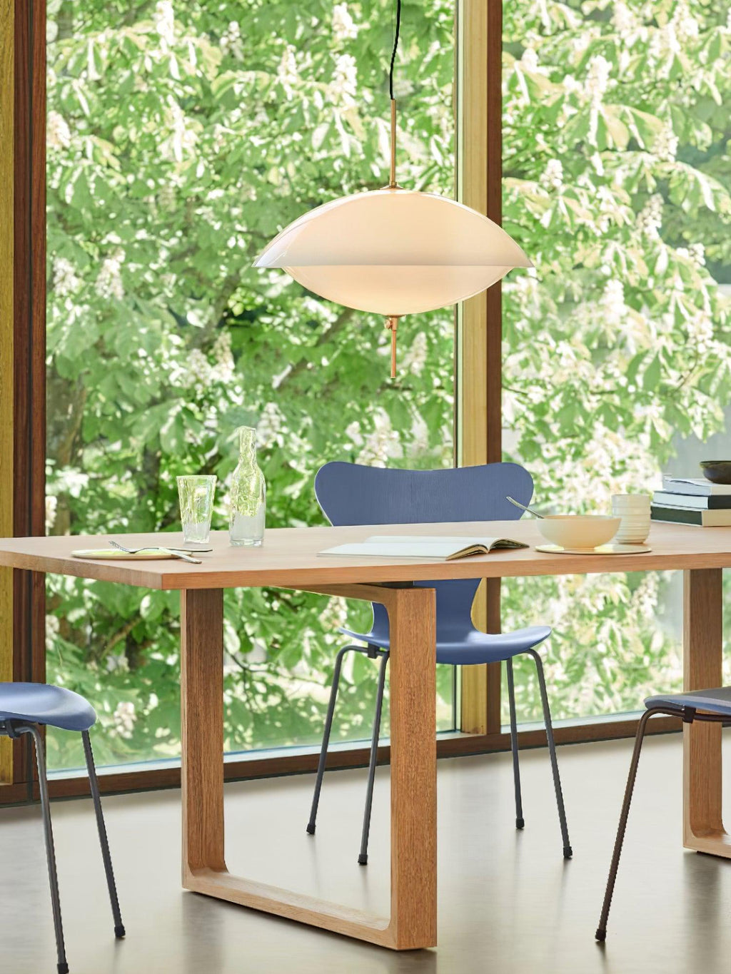 Ravina Glass Pendant Light-Moonnatur
