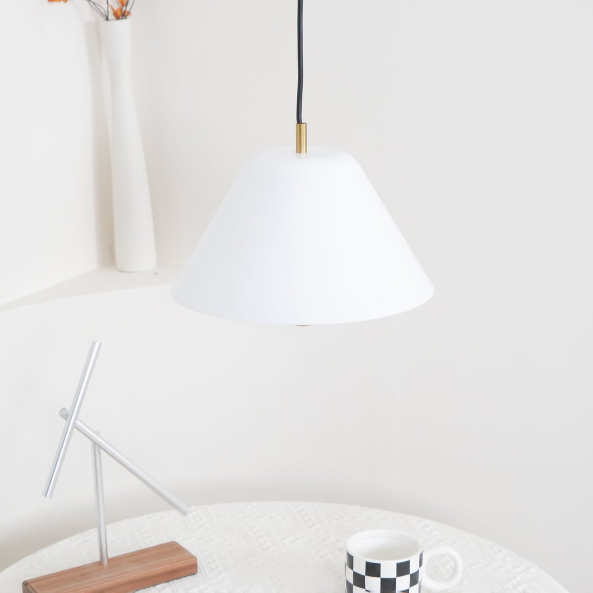 Brinavelle Acrylic Pendant Light-Moonnatur