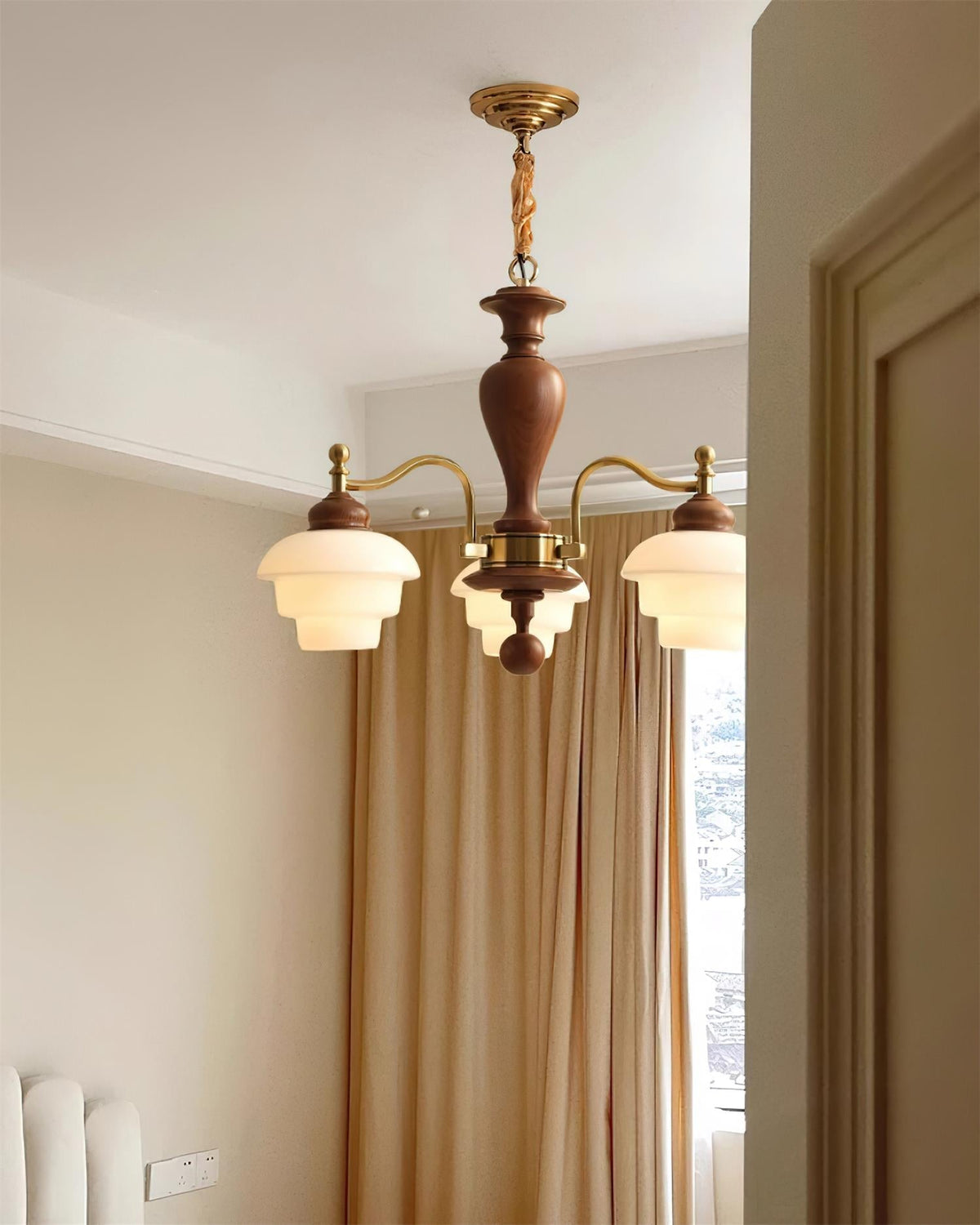 Keldelgrove Glass Chandelier-Moonnatur