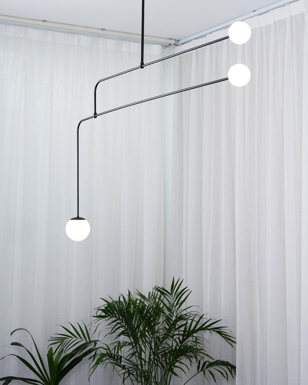 Brackwyn Glass Chandelier-Moonnatur