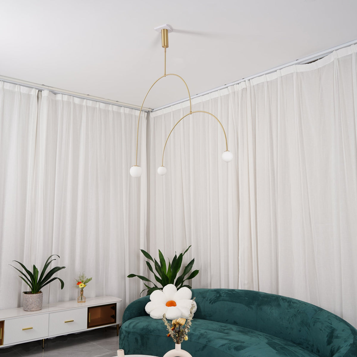 Brackwyn Glass Chandelier-Moonnatur