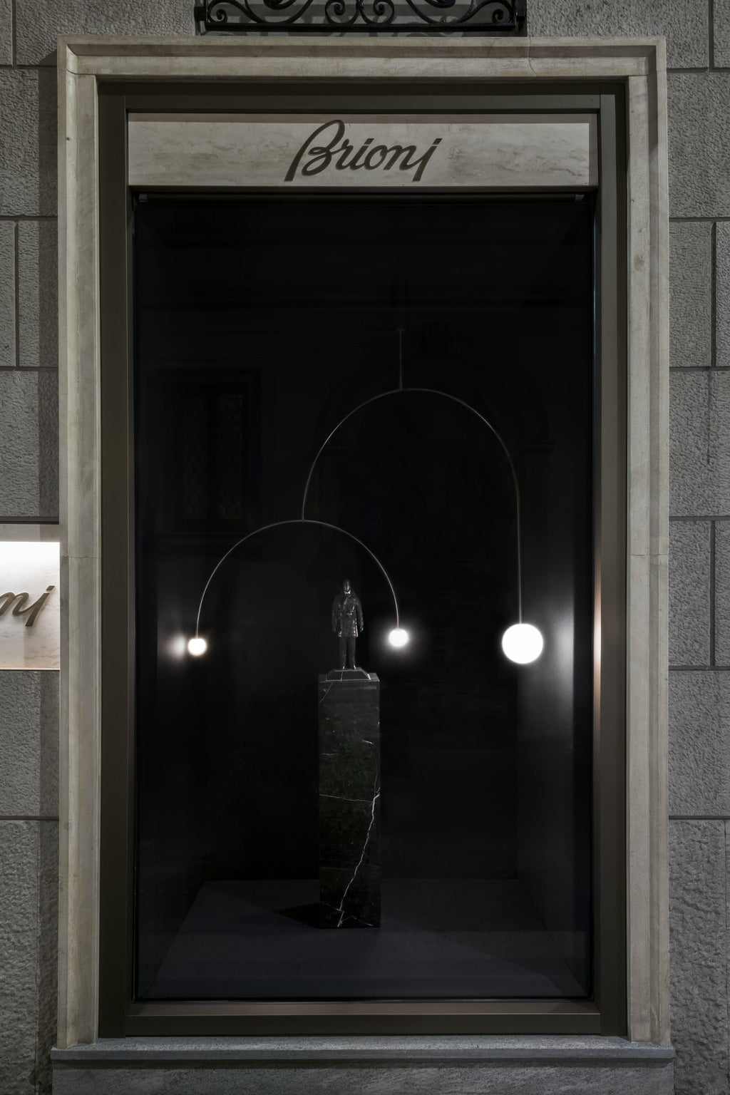 Brackwyn Glass Chandelier-Moonnatur