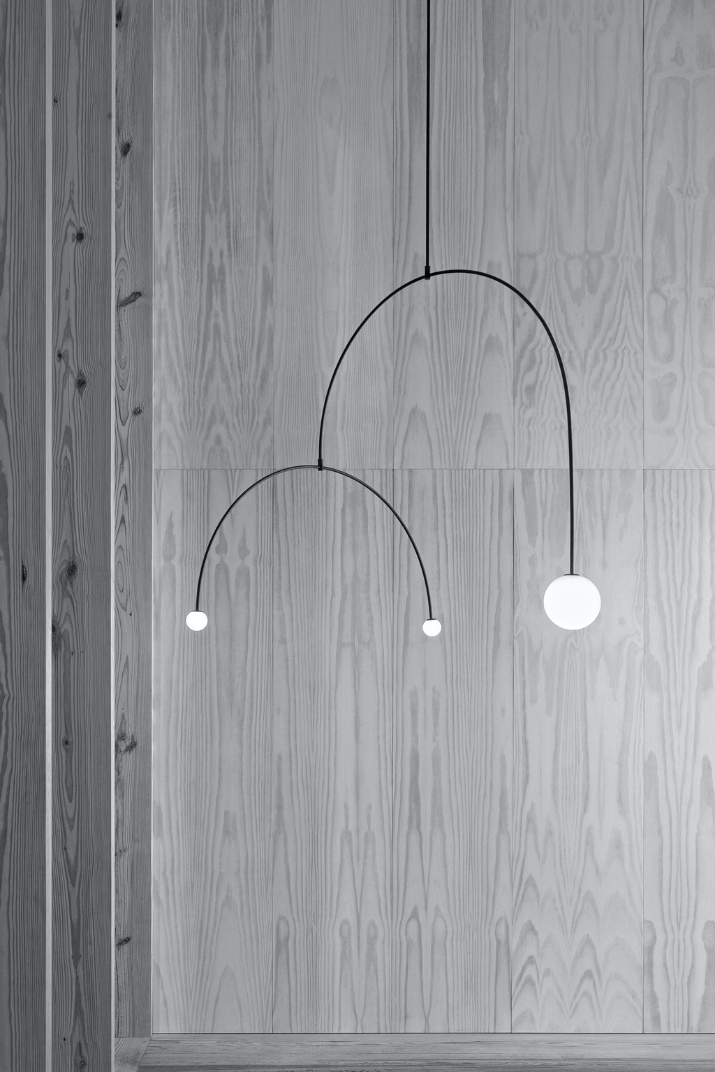Brackwyn Glass Chandelier-Moonnatur