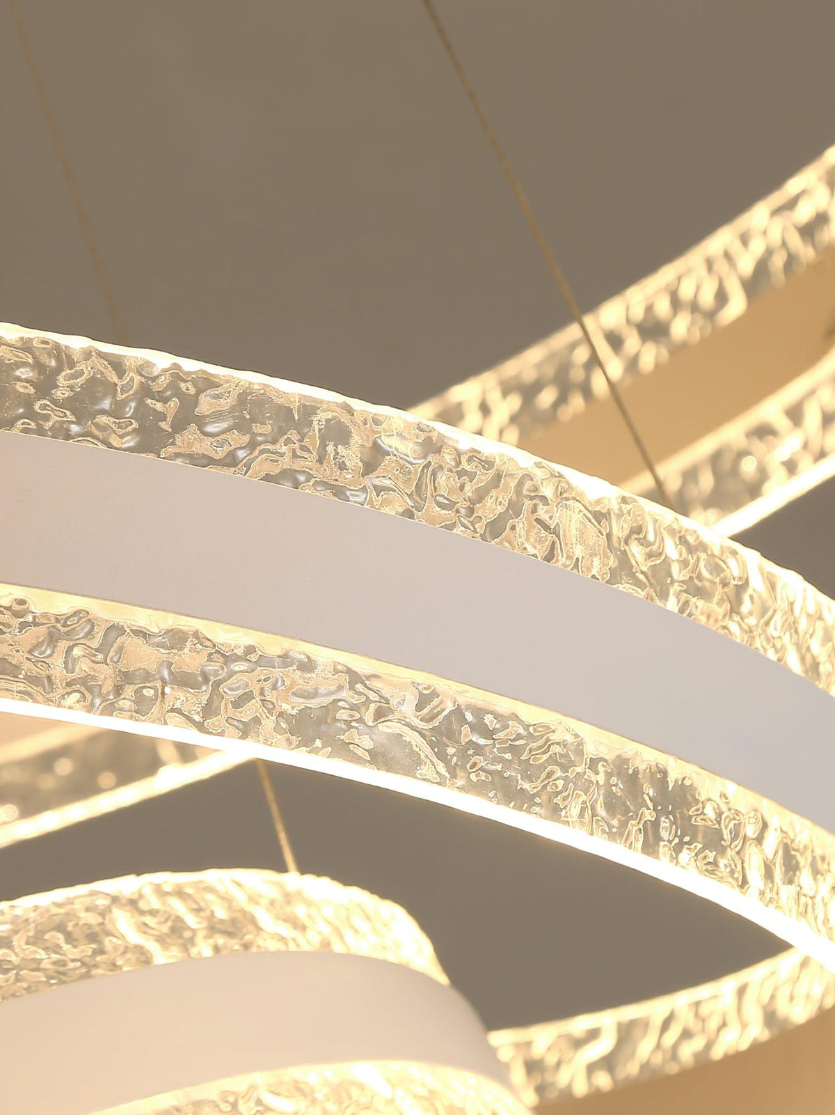 Kovenn Acrylic Chandelier-Moonnatur