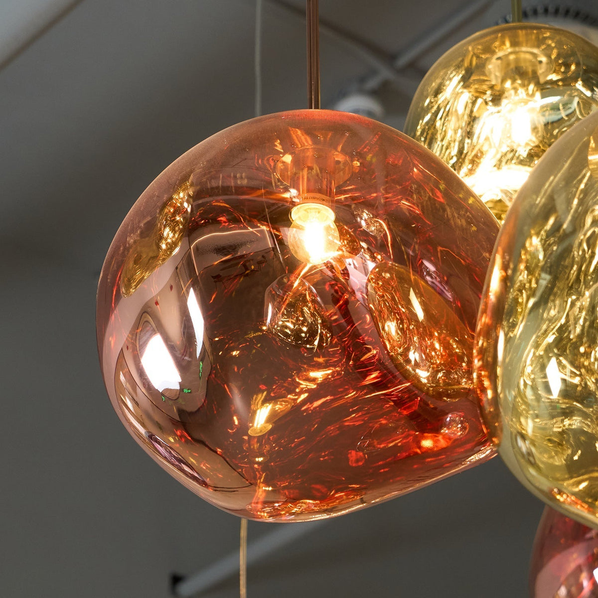 Caeloria Plastic Pendant Light-Moonnatur