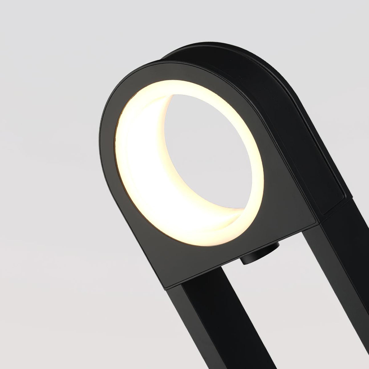 Fennelle Aluminium Outdoor Light-Moonnatur