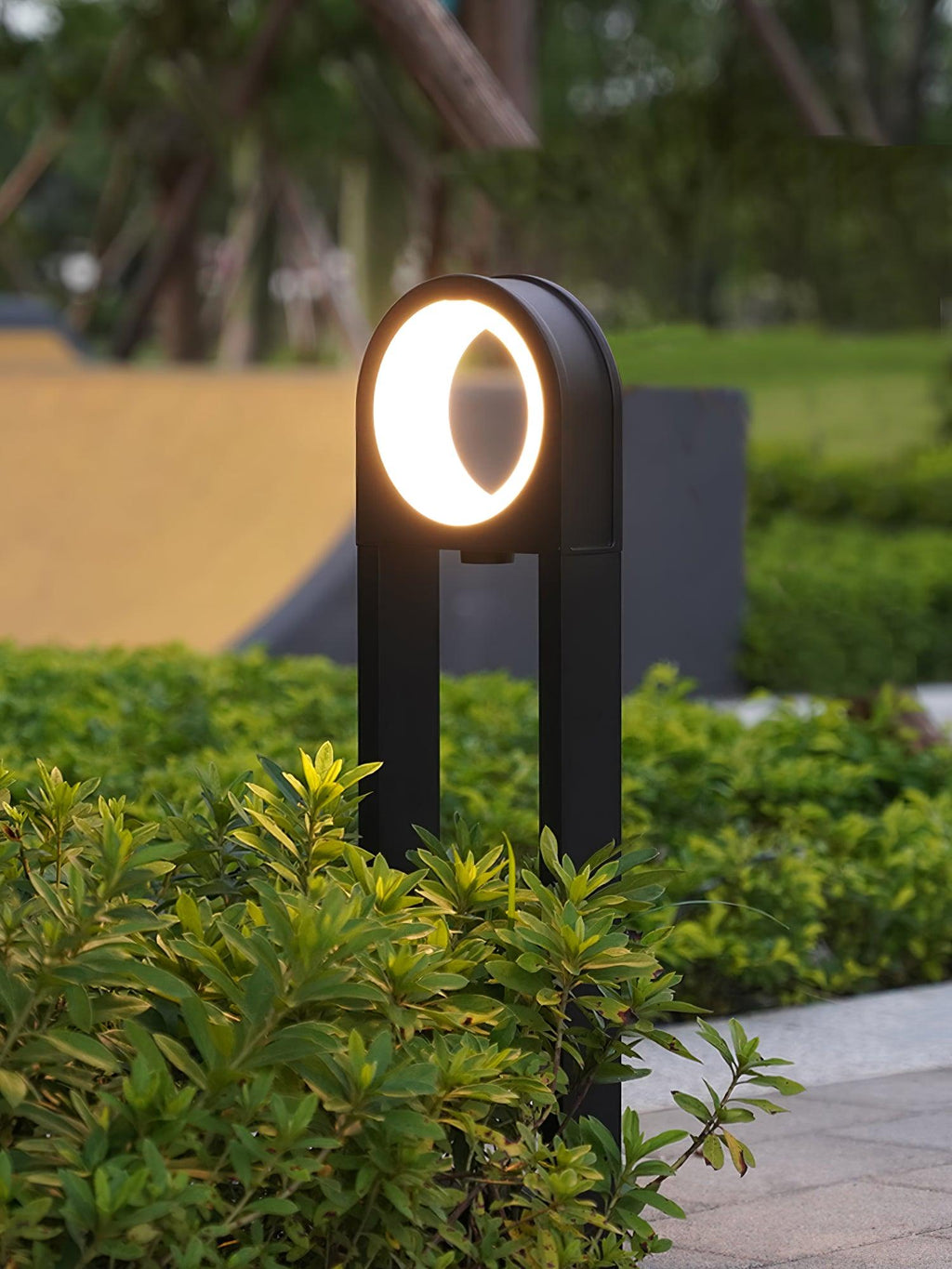 Fennelle Aluminium Outdoor Light-Moonnatur