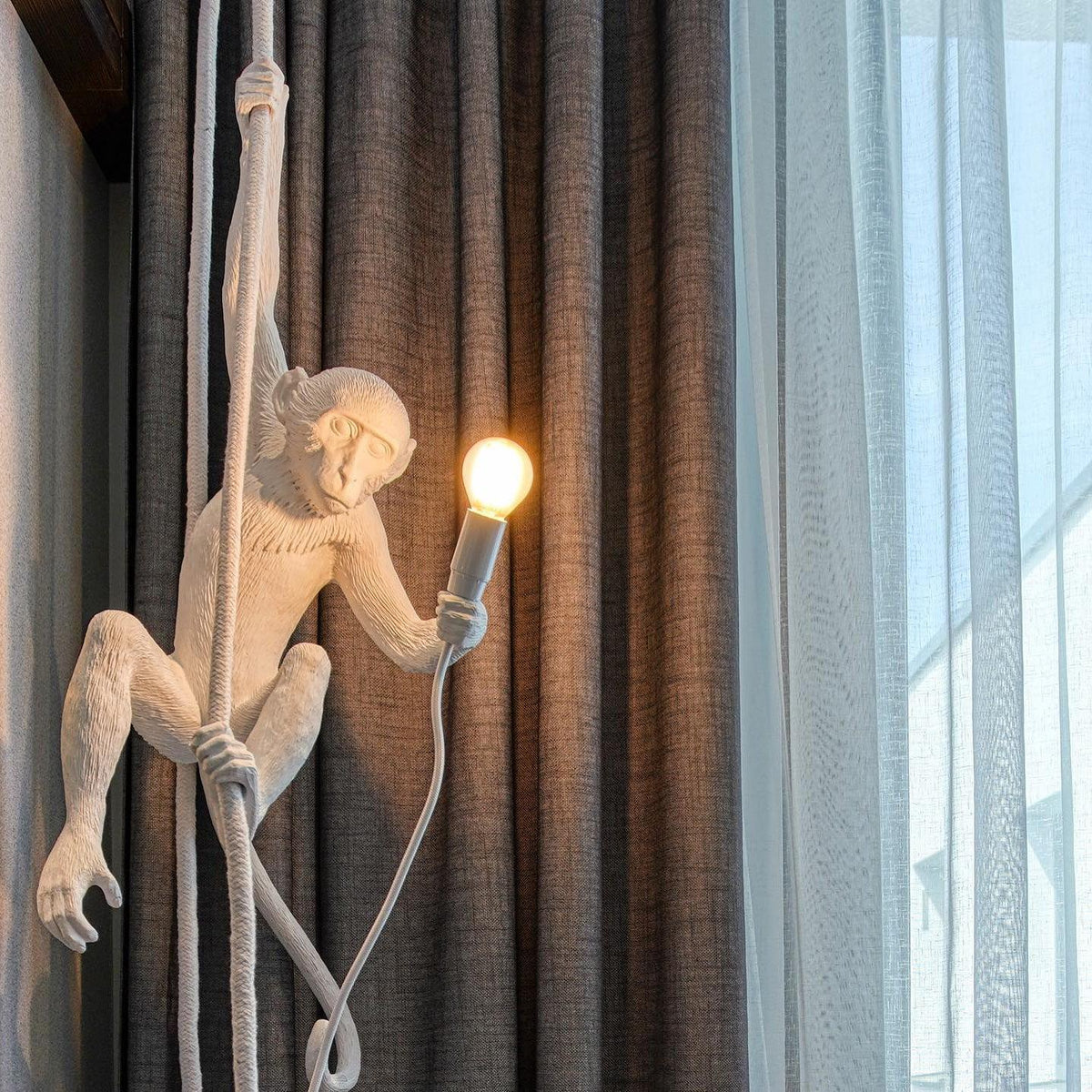 Cardenera Resin Pendant Light-Moonnatur