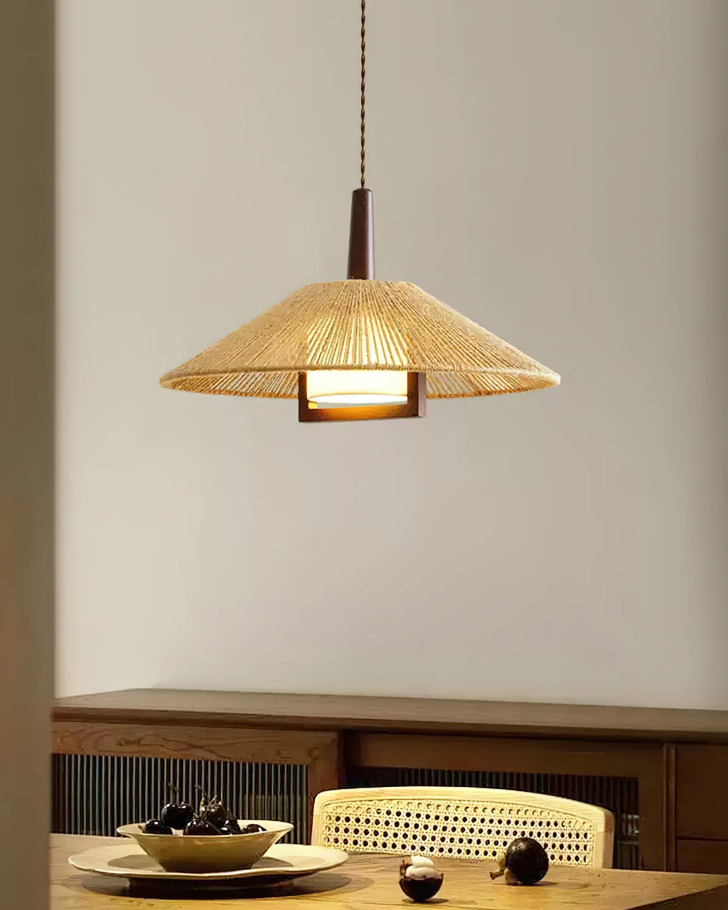 Fendelevia Hemp Rope Pendant Light-Moonnatur