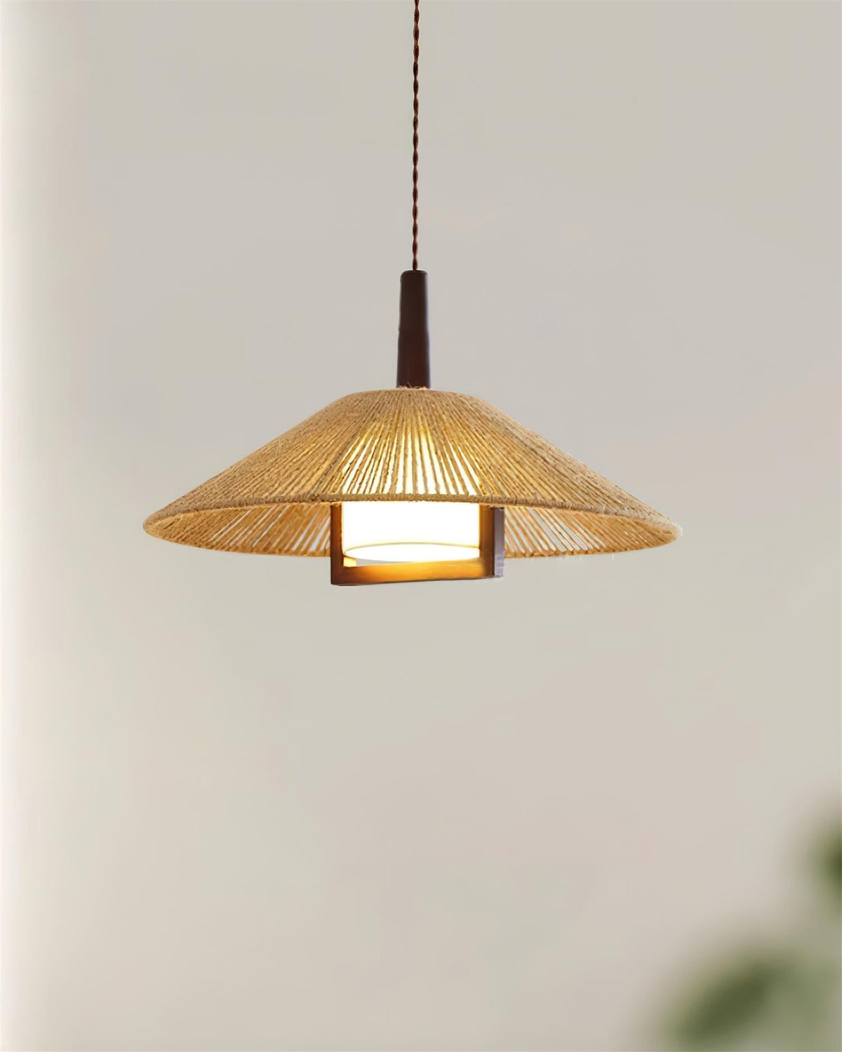 Fendelevia Hemp Rope Pendant Light-Moonnatur