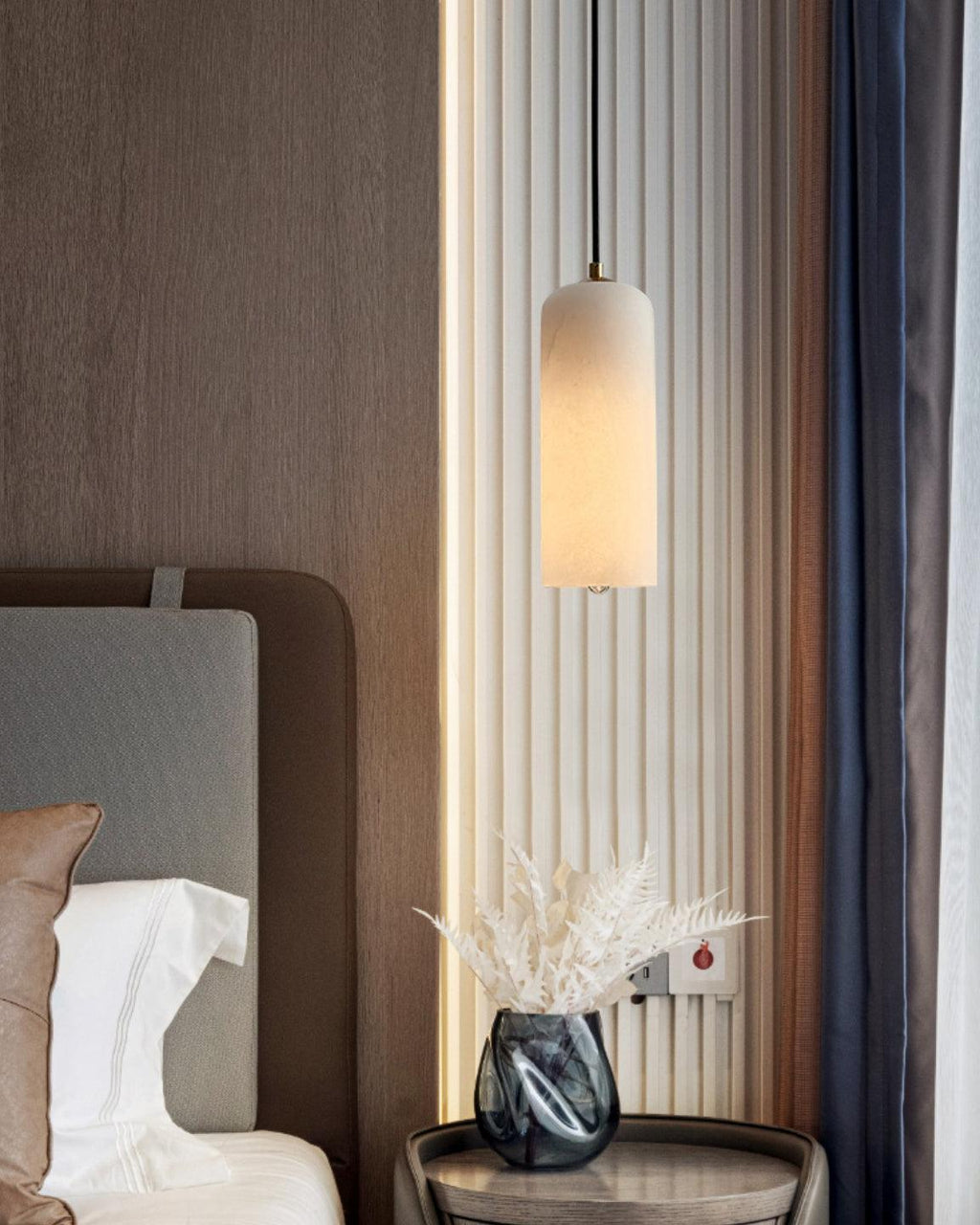 Xandora Alabaster Pendant Light-Moonnatur
