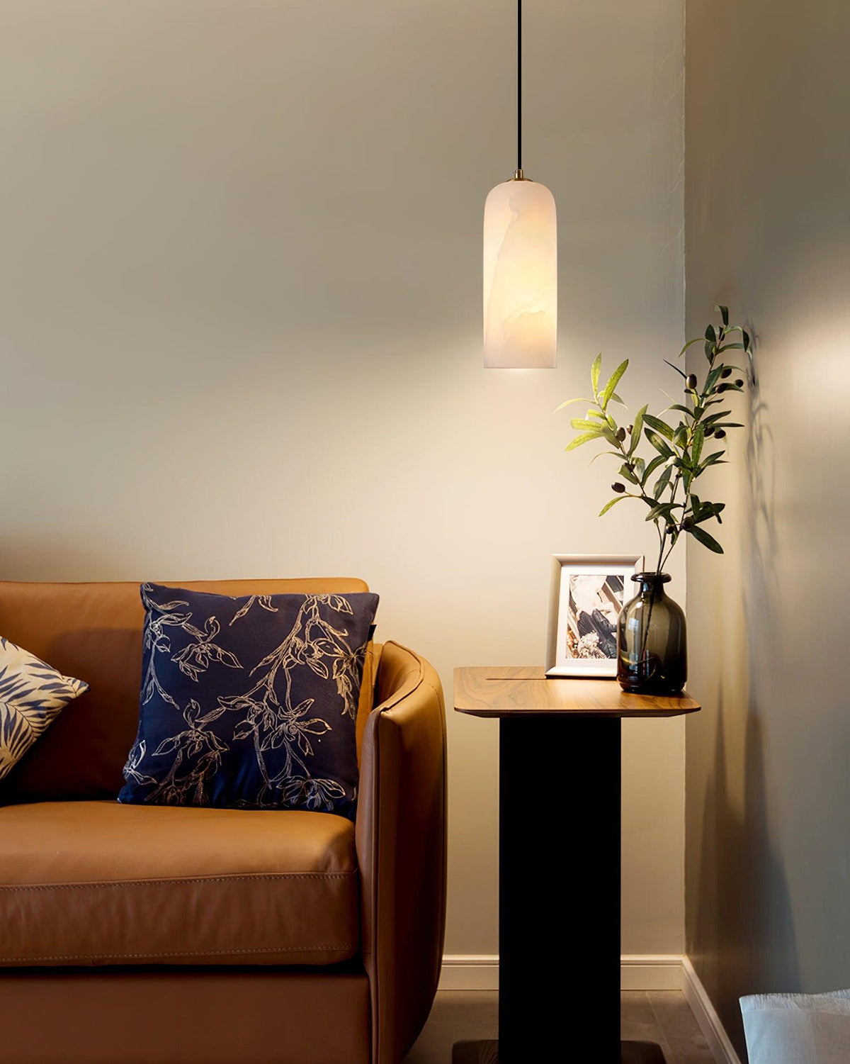 Xandora Alabaster Pendant Light-Moonnatur