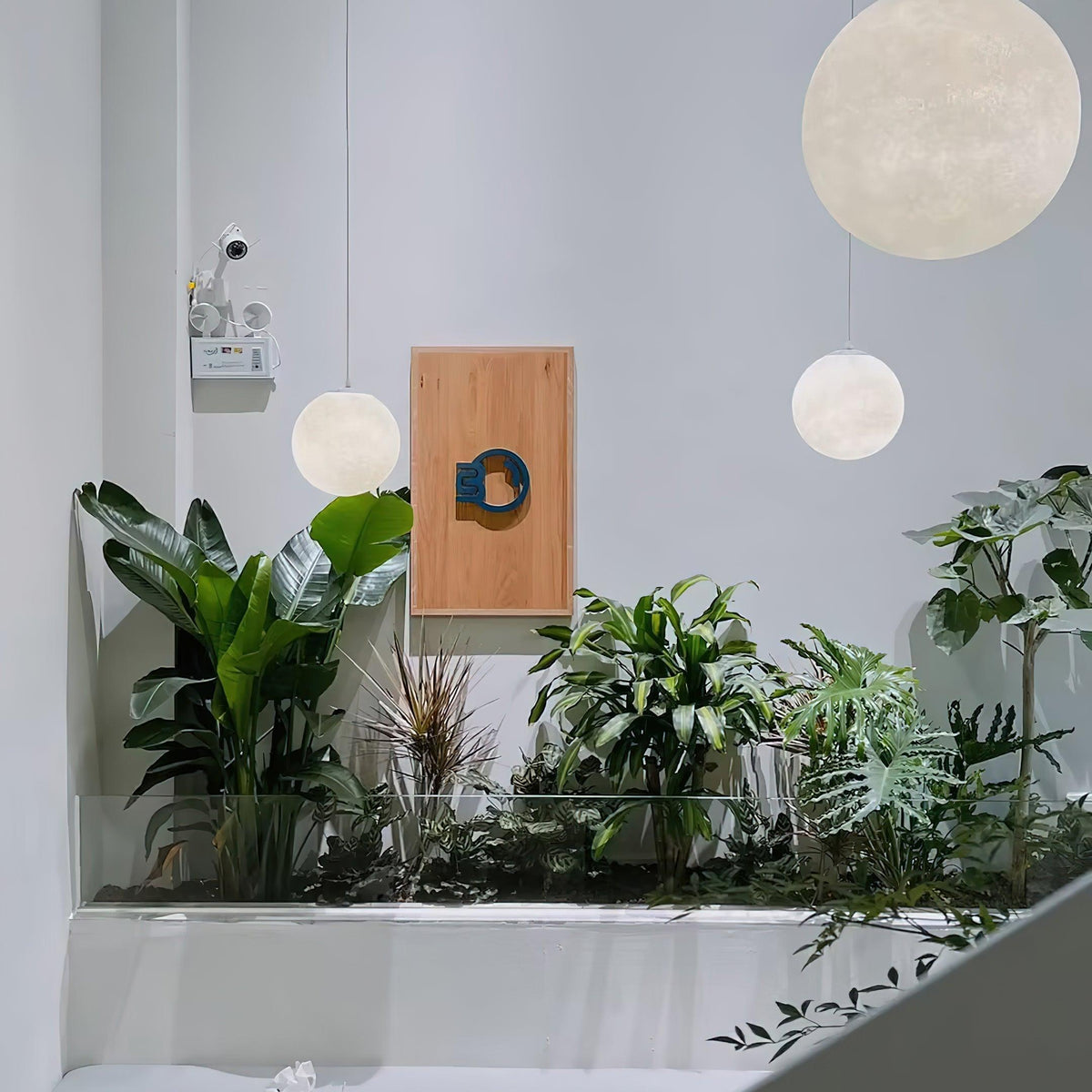 Walmira Resin Pendant Lamp-Moonnatur