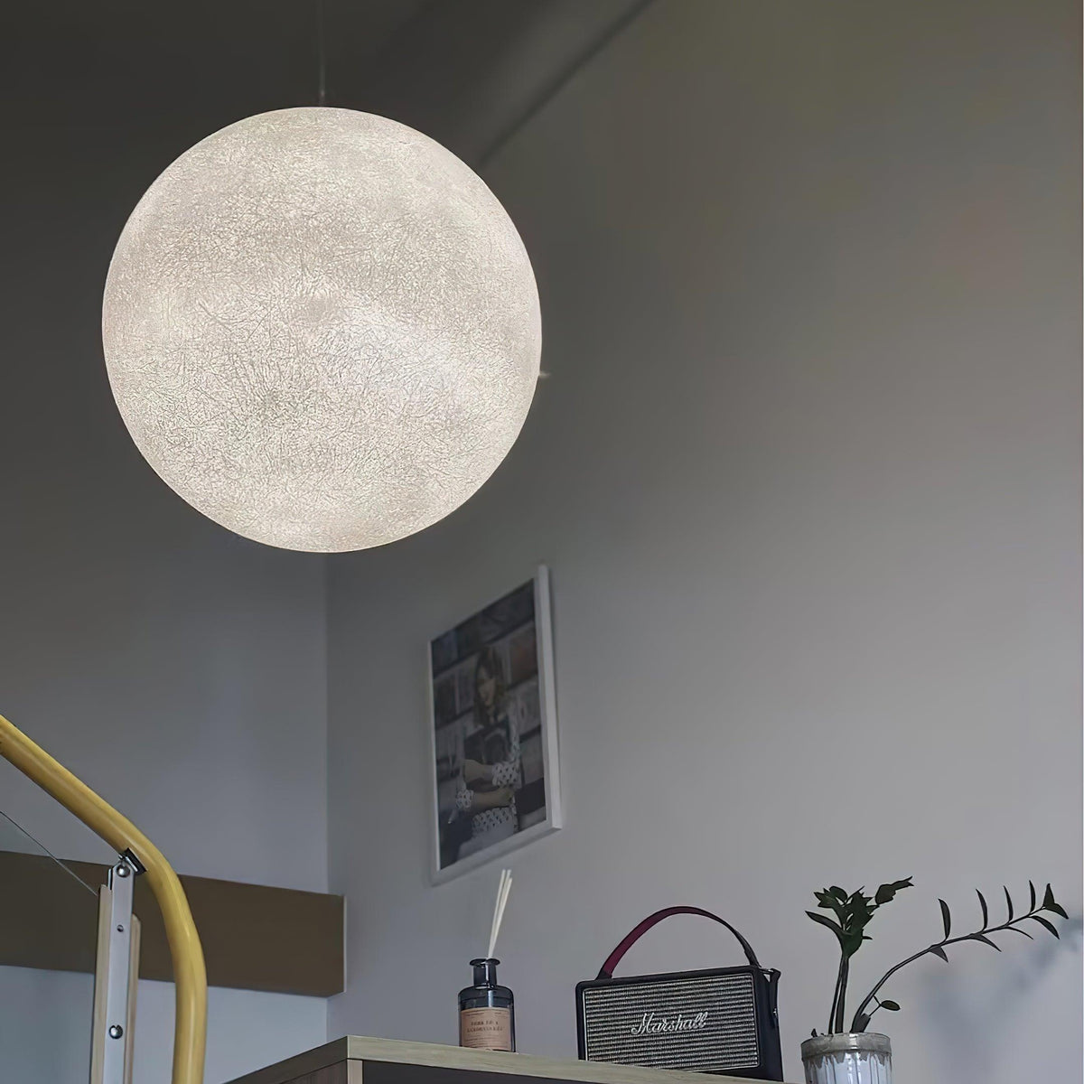 Walmira Resin Pendant Lamp-Moonnatur