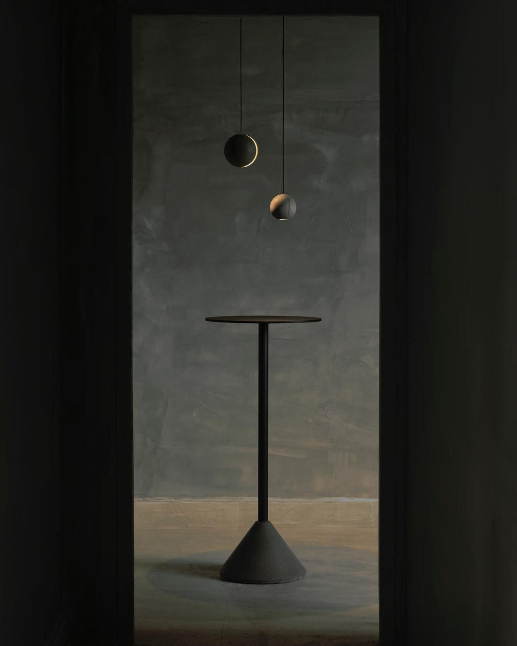 Efirra Concrete Pendant Light-Moonnatur