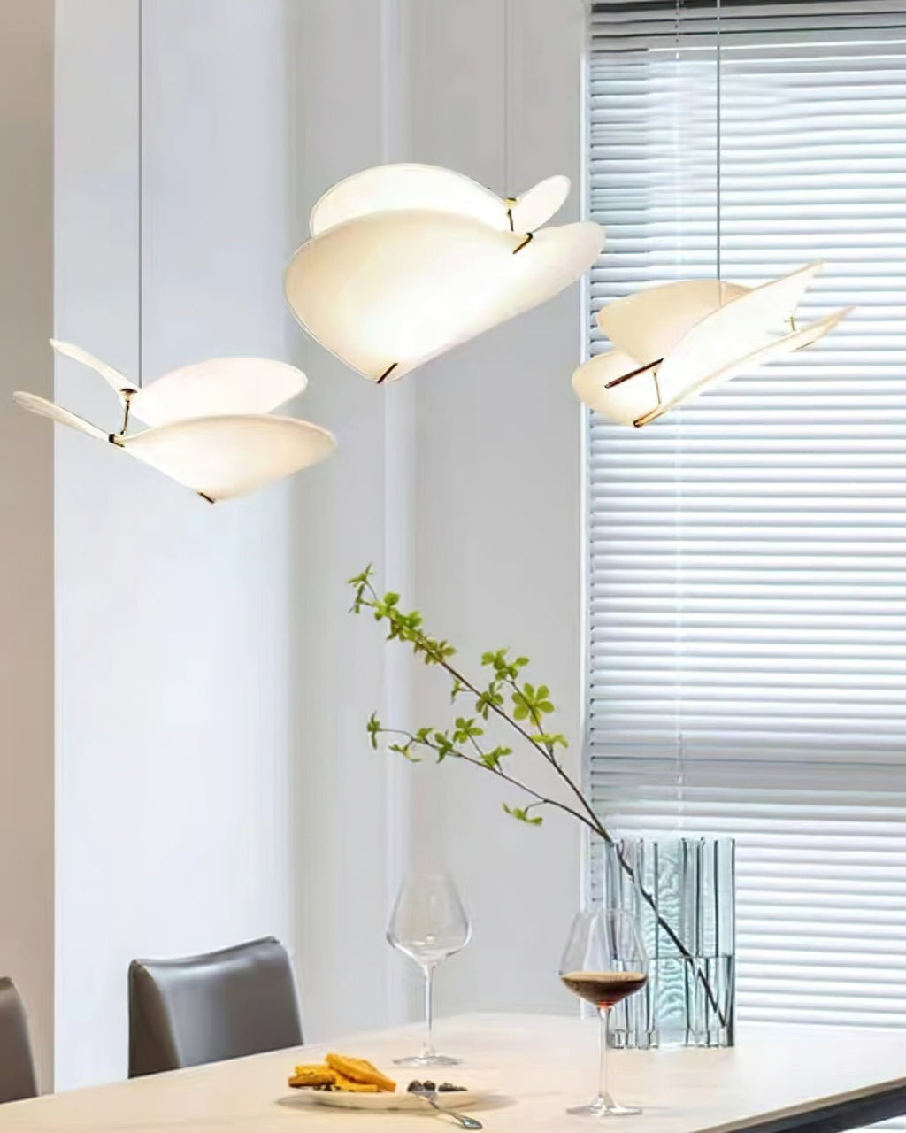 Avonune Acrylic Pendant Light-Moonnatur