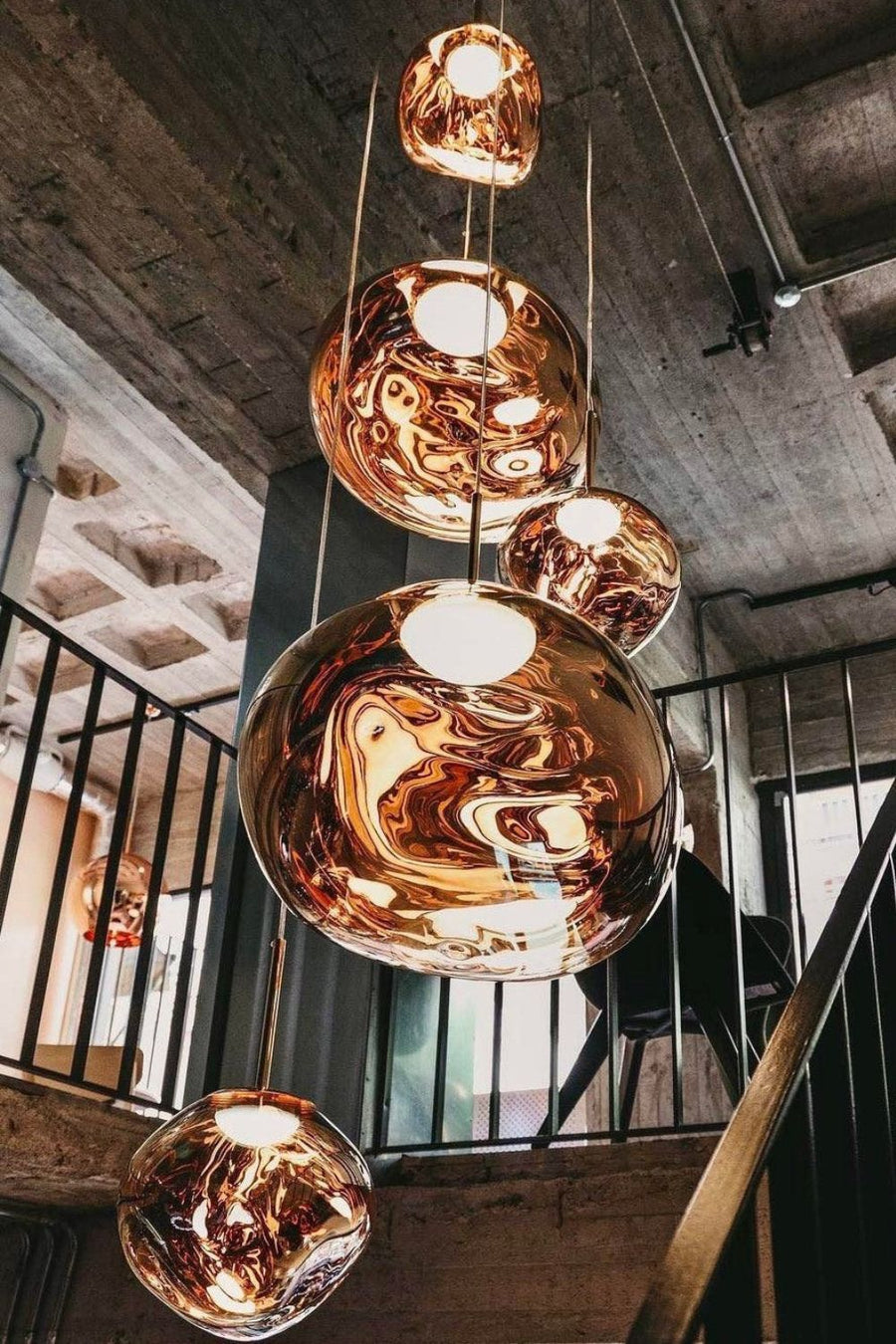Cedrara Acrylic Pendant Light-Moonnatur