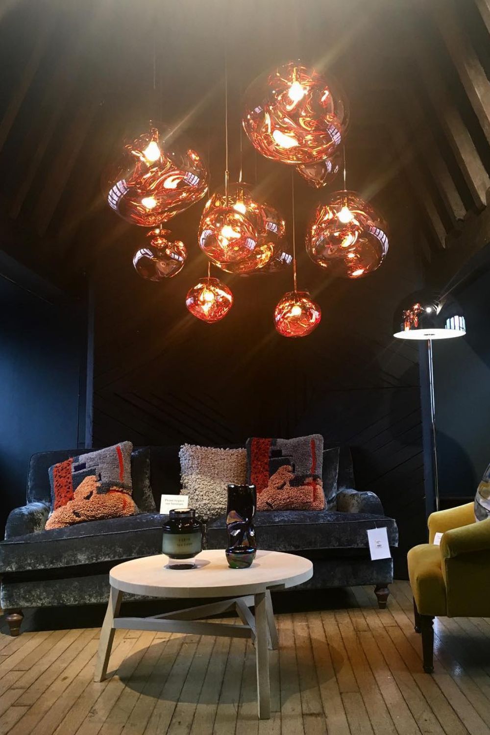 Cedrara Acrylic Pendant Light-Moonnatur