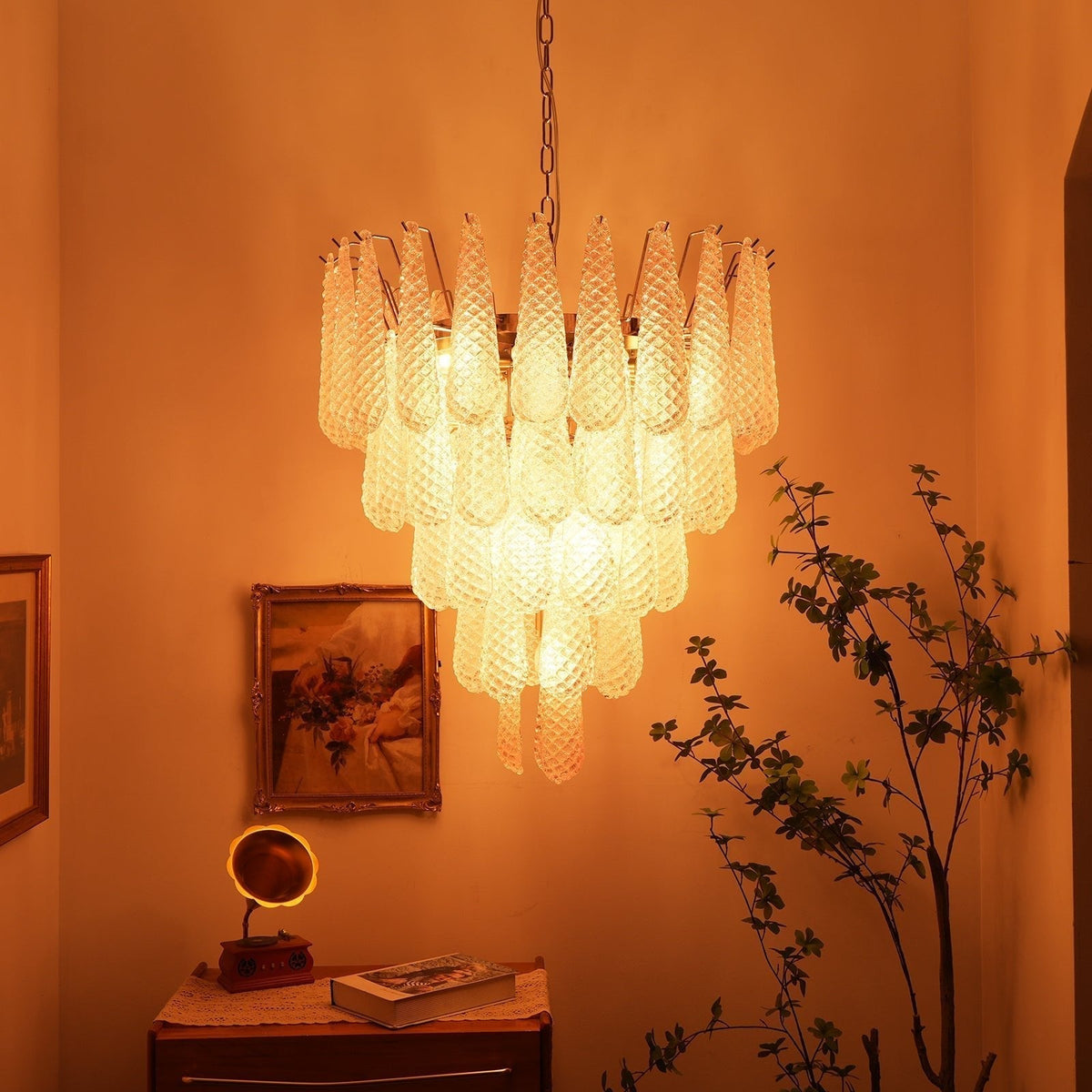 Wilvenheath Glass Chandelier-Moonnatur