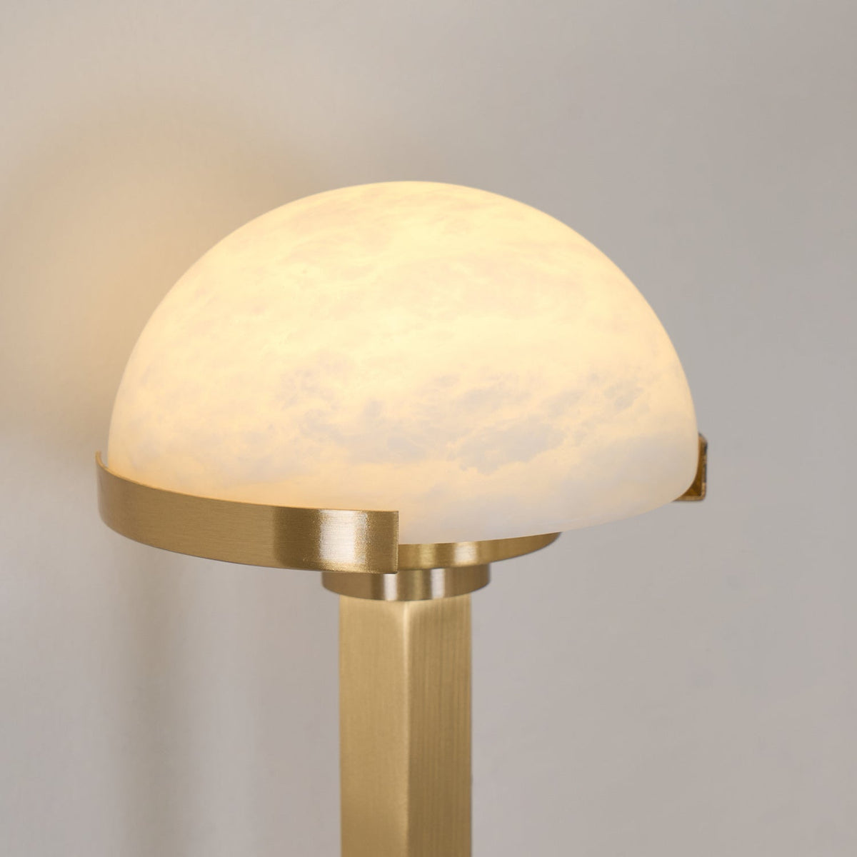 Yuvella Alabaster Wall Light-Moonnatur