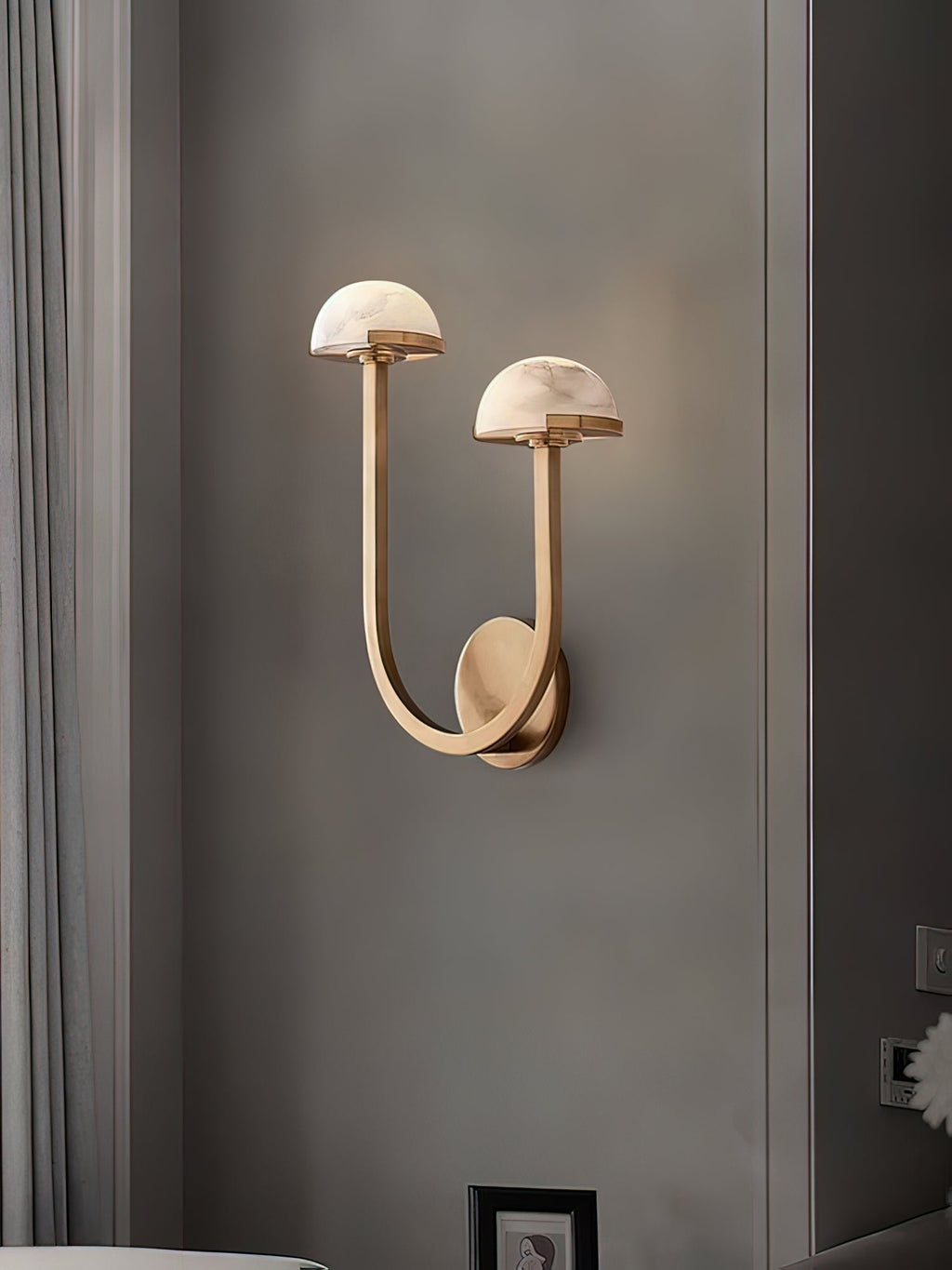 Yuvella Alabaster Wall Light-Moonnatur