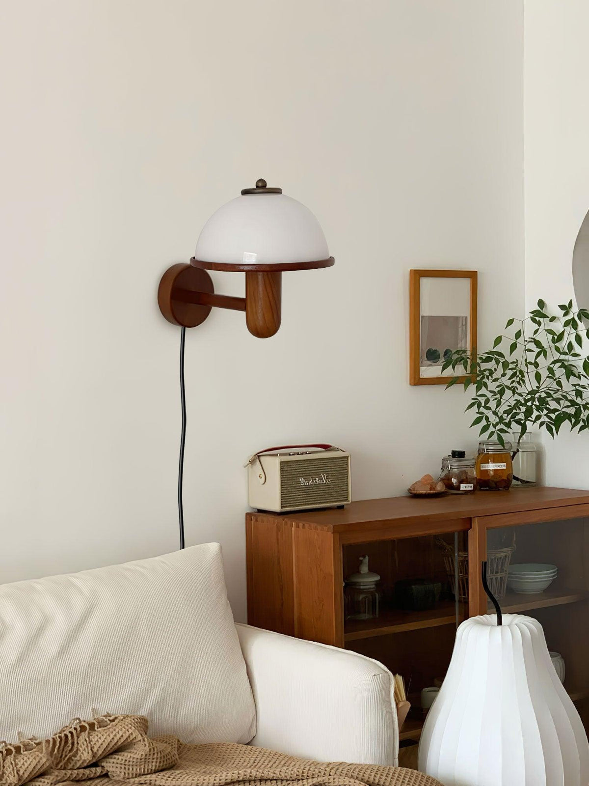 Valenena Oak Wood Wall Light-Moonnatur