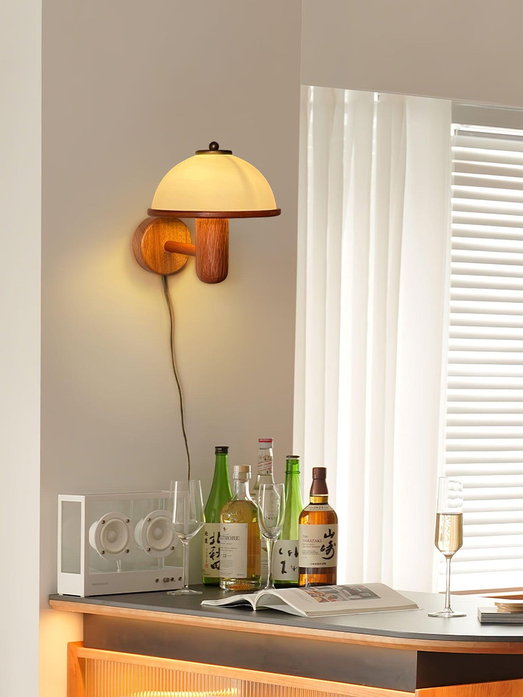 Valenena Oak Wood Wall Light-Moonnatur