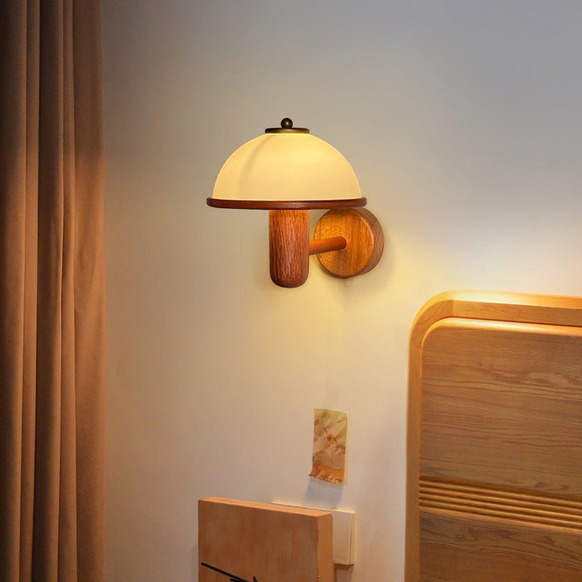Valenena Oak Wood Wall Light-Moonnatur