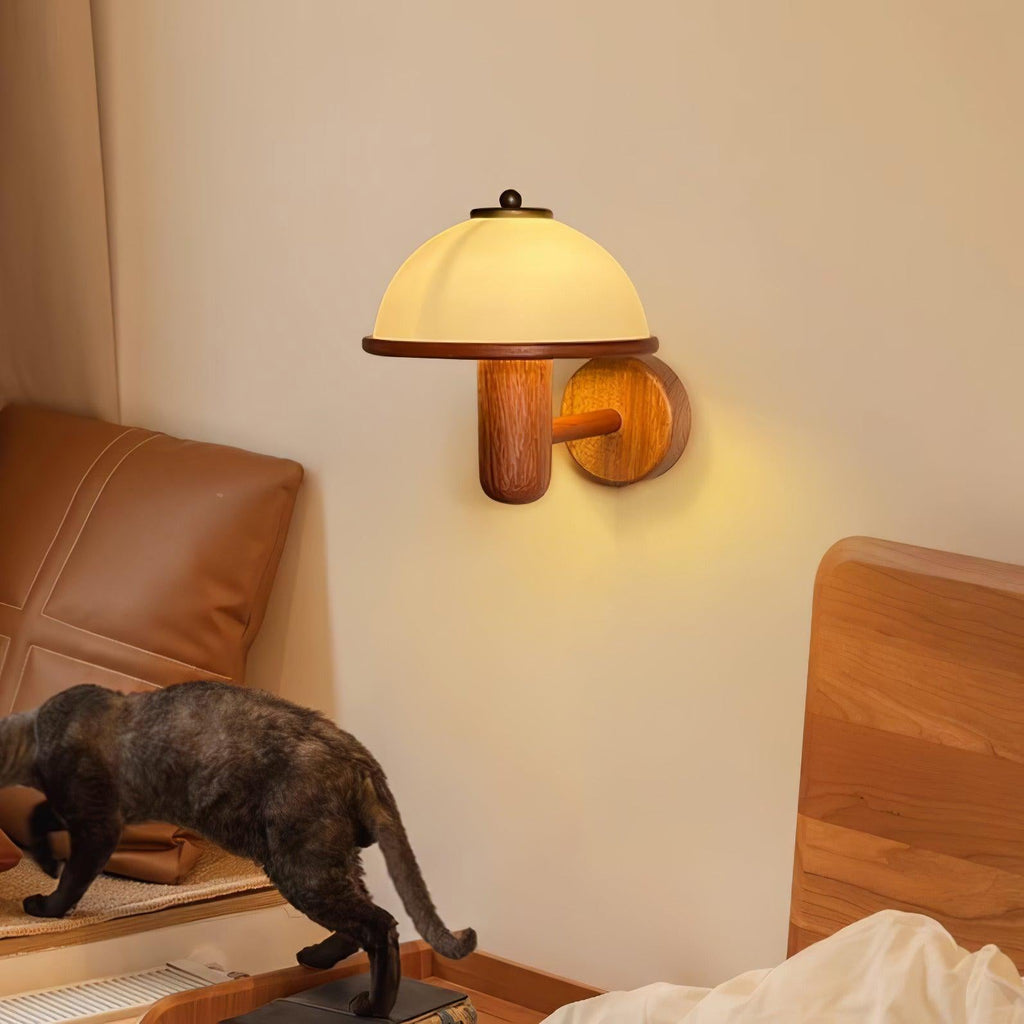 Valenena Oak Wood Wall Light-Moonnatur