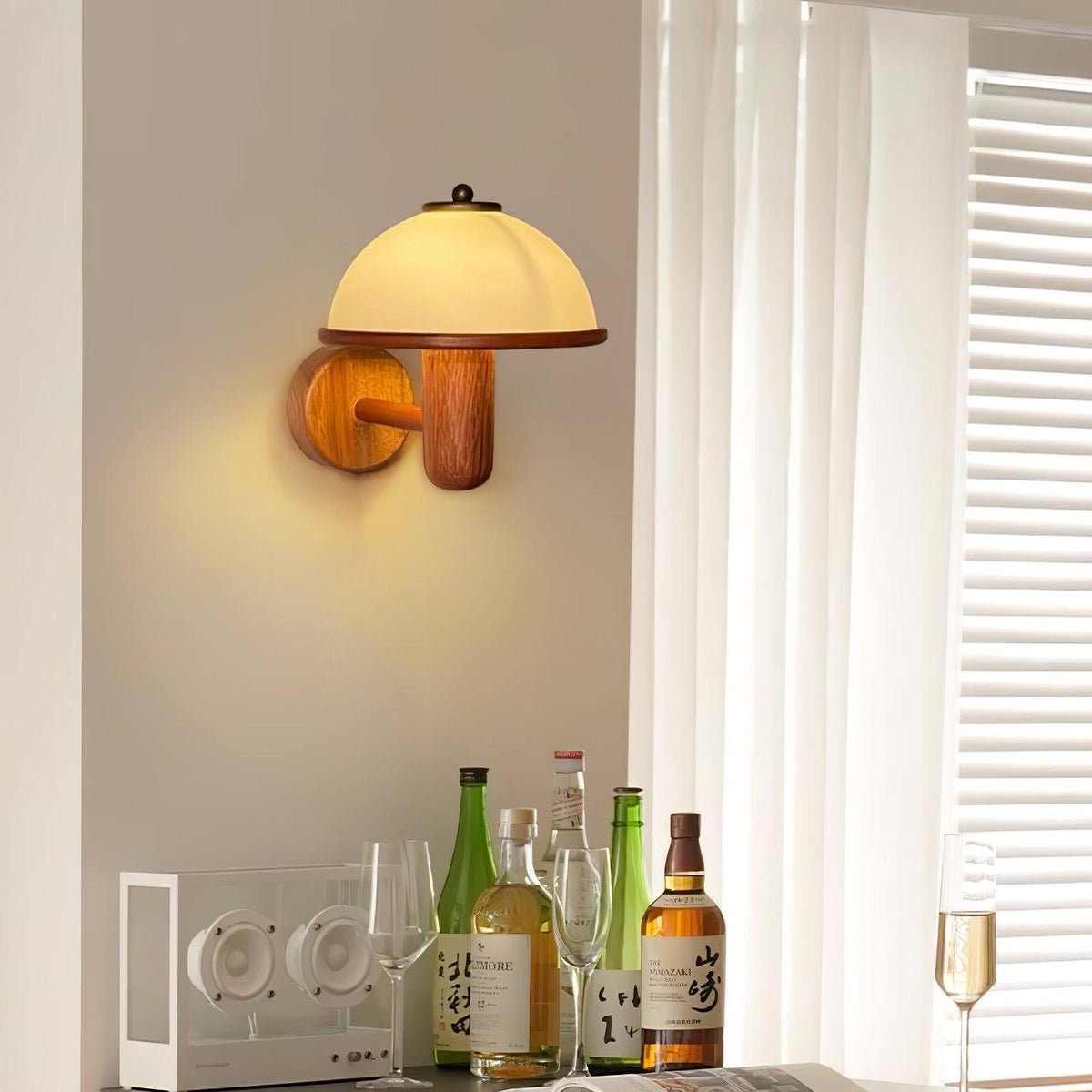 Valenena Oak Wood Wall Light-Moonnatur