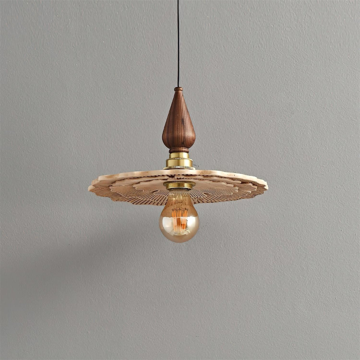 Yarrelrose Resin Pendant Light-Moonnatur