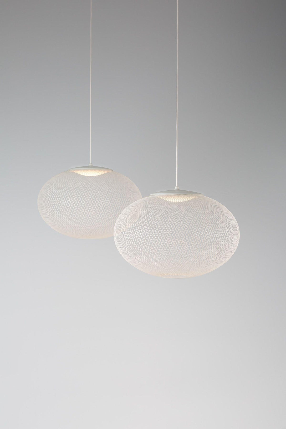 Ximora Iron Pendant Lamp-Moonnatur